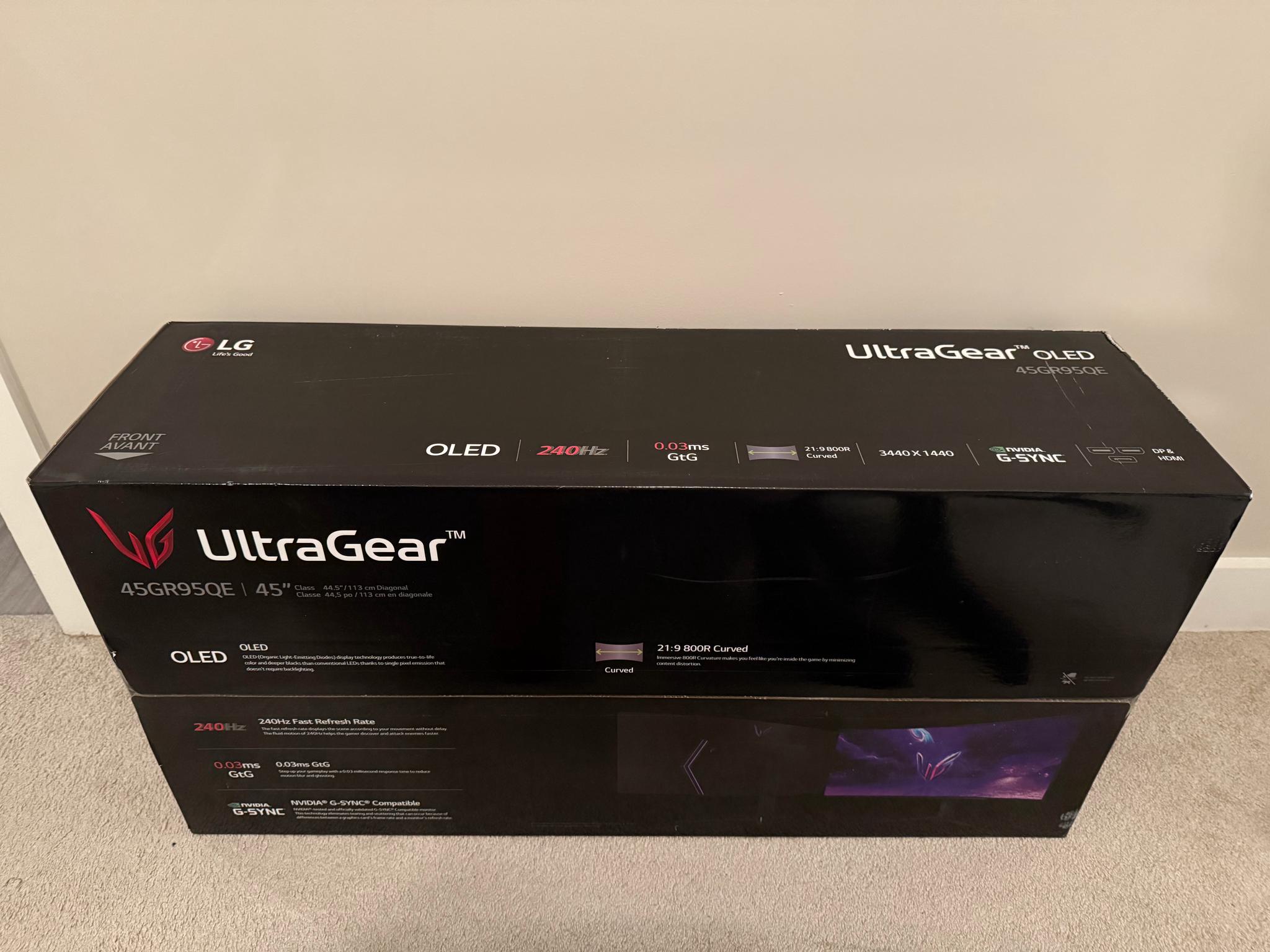 45GR95QE LG UltraGear™ 45 Inch OLED Curved Gaming Monitor WQHD 1440P with 240Hz 0.03ms Response Time