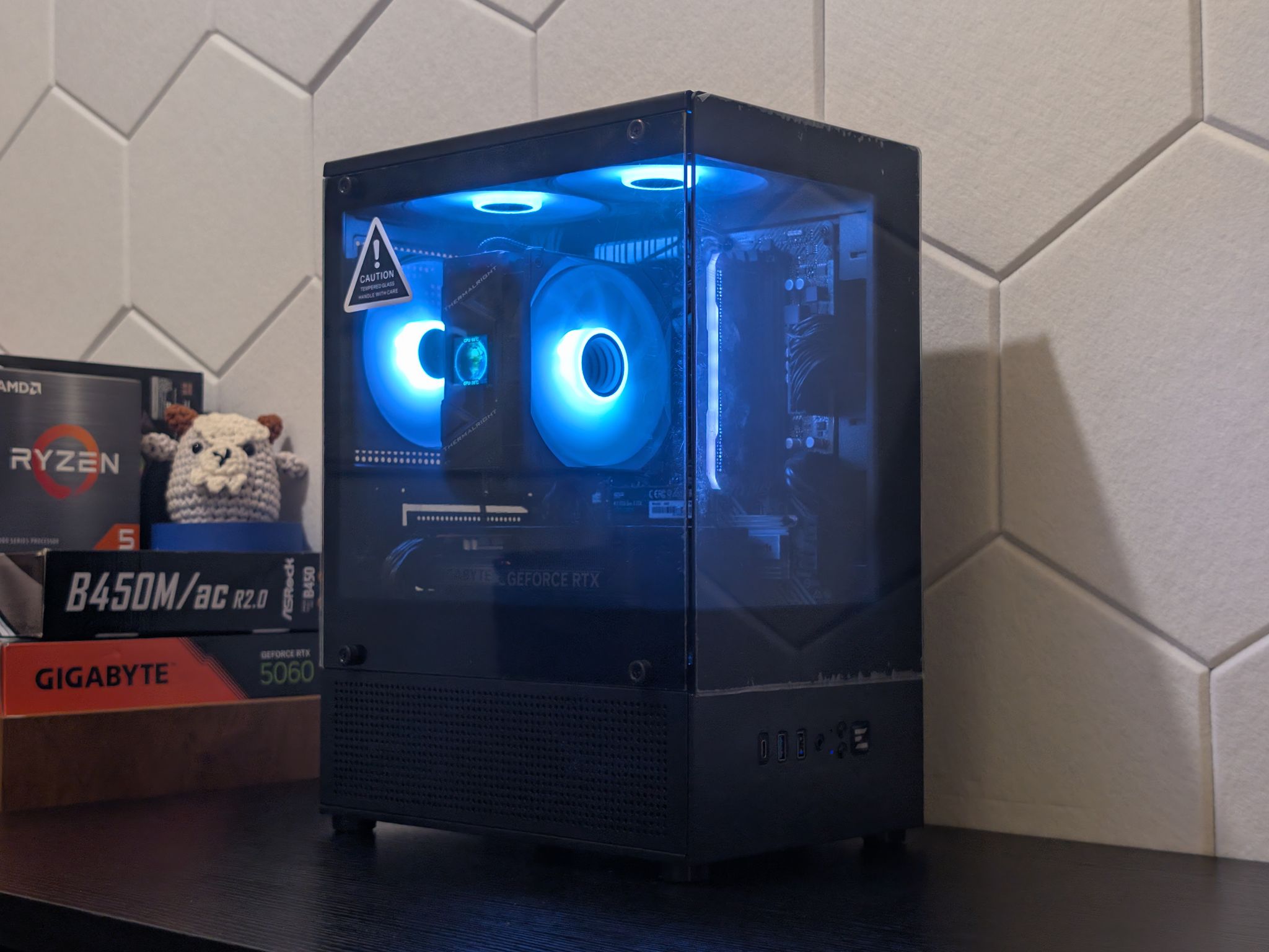 🐈‍⬛🔥1440p Gaming Beast | RTX 5060 | Ryzen 5500 | 1TB SSD | 16GB RAM | WiFi & Bluetooth🔥🐈‍⬛