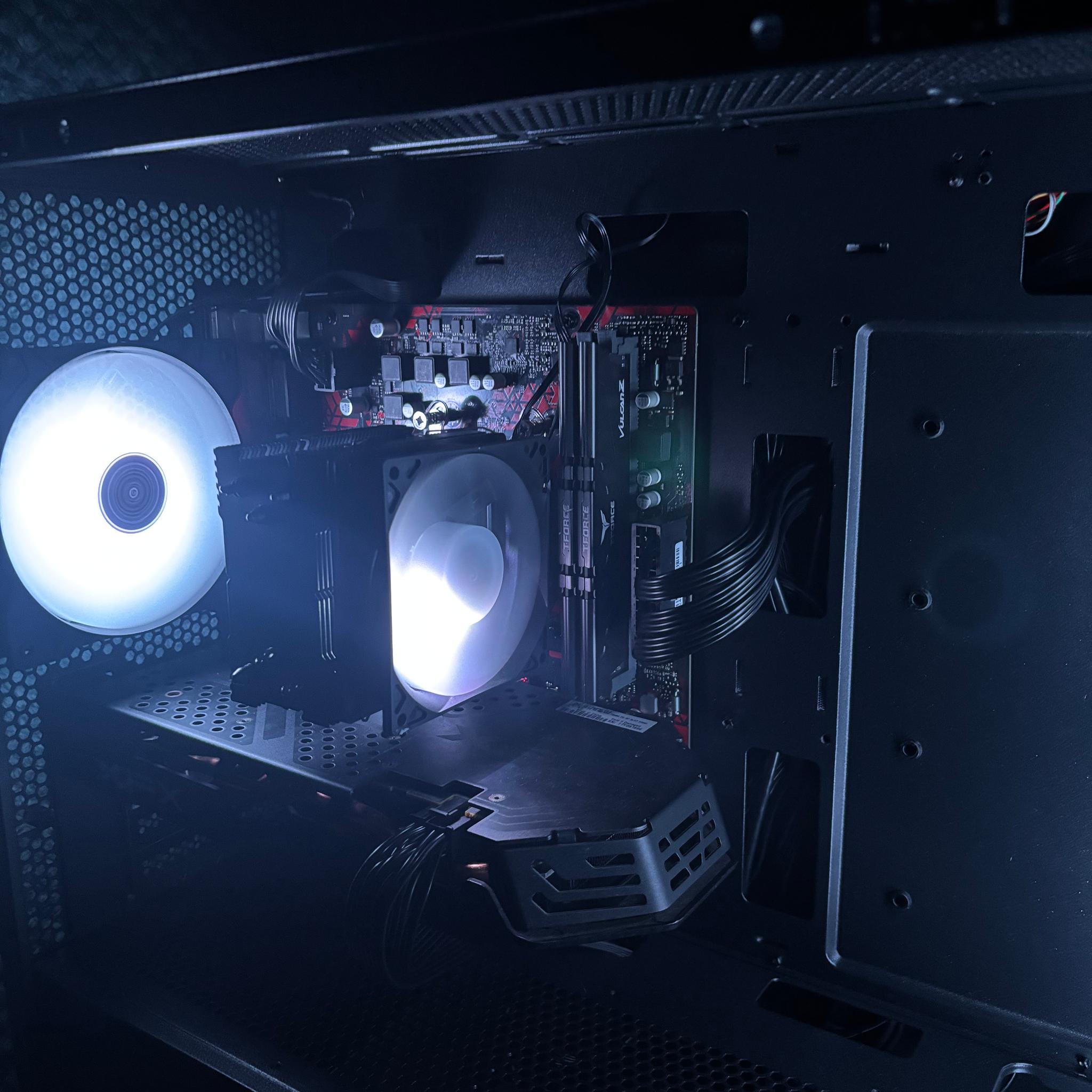 Ryzen 5 1600 | RX 580 Gaming PC