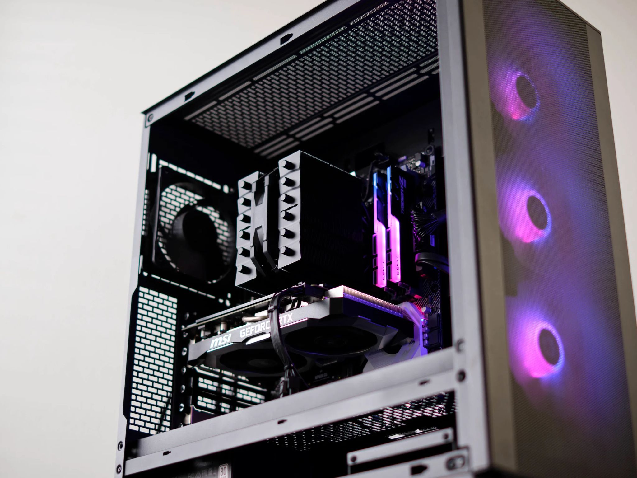 Custom Gaming PC | RTX 2060 Super 8GB | Ryzen 5 5600X | 16GB | WIFI BT
