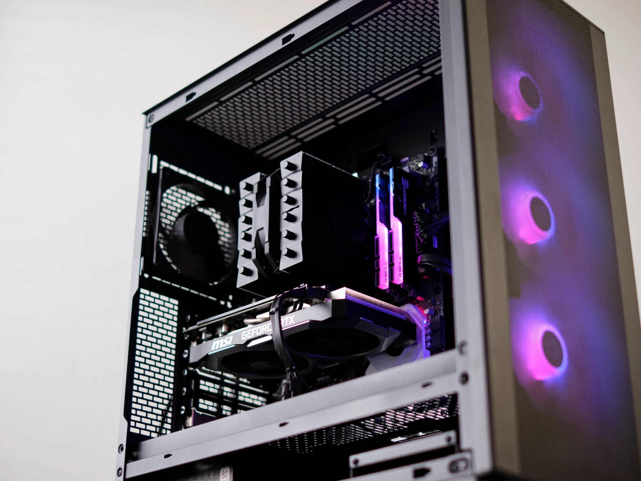Custom Gaming PC | RTX 2060 Super 8GB | Ryzen 5 5600X | 16GB | WIFI BT