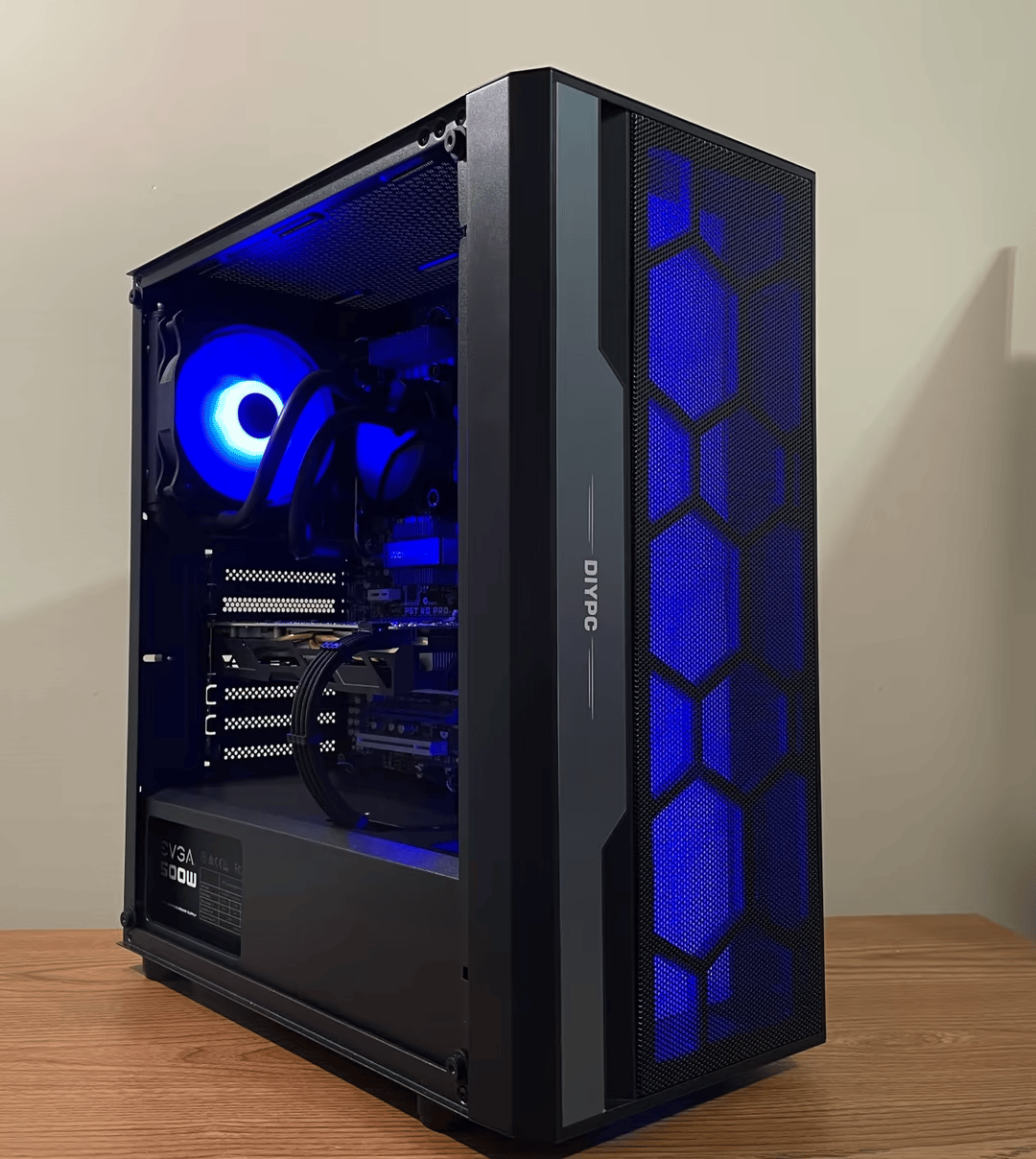“Pathfinder” Intel Xeon 6-Cores, Rx 570 4GB