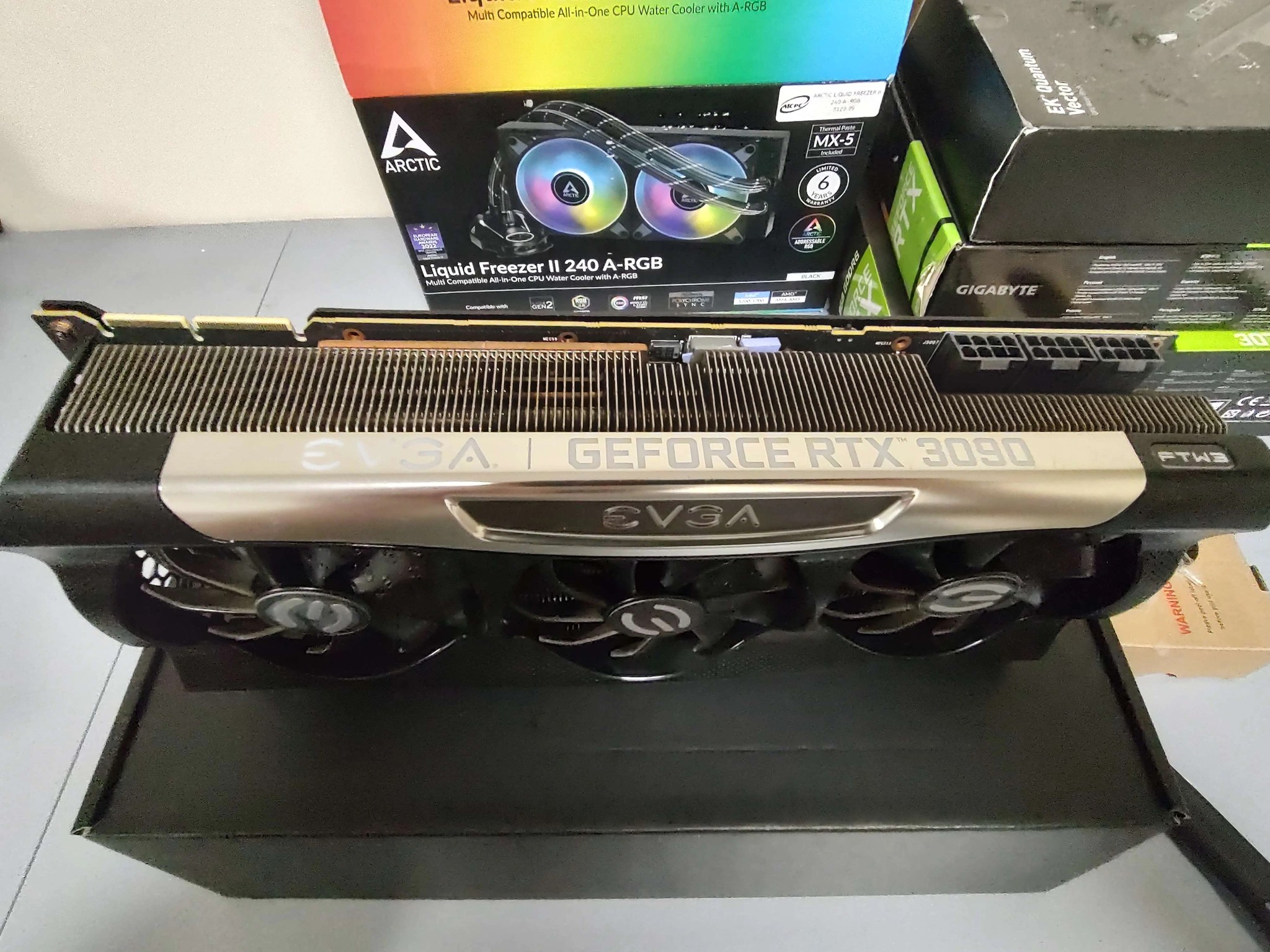 EVGA RTX 3090 FTW3 Ultra