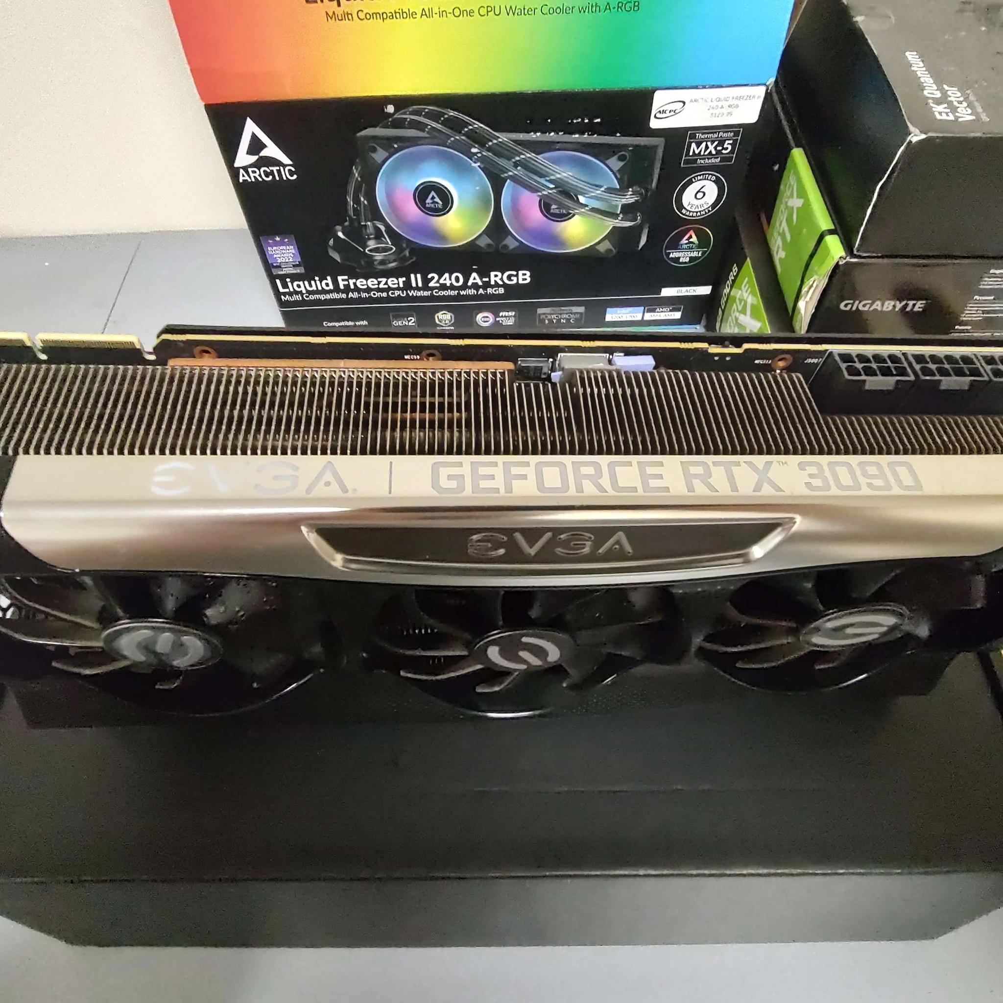 EVGA RTX 3090 FTW3 Ultra