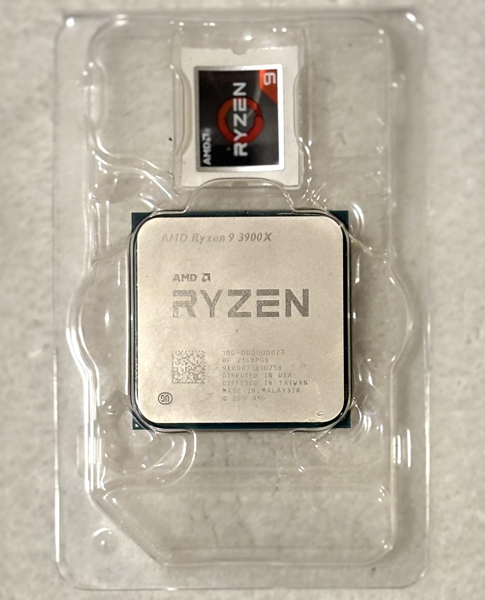 AMD Ryzen 9 3900X 12-core, 24-thread Unlocked Desktop processor with Wraith Prism LED Cooler