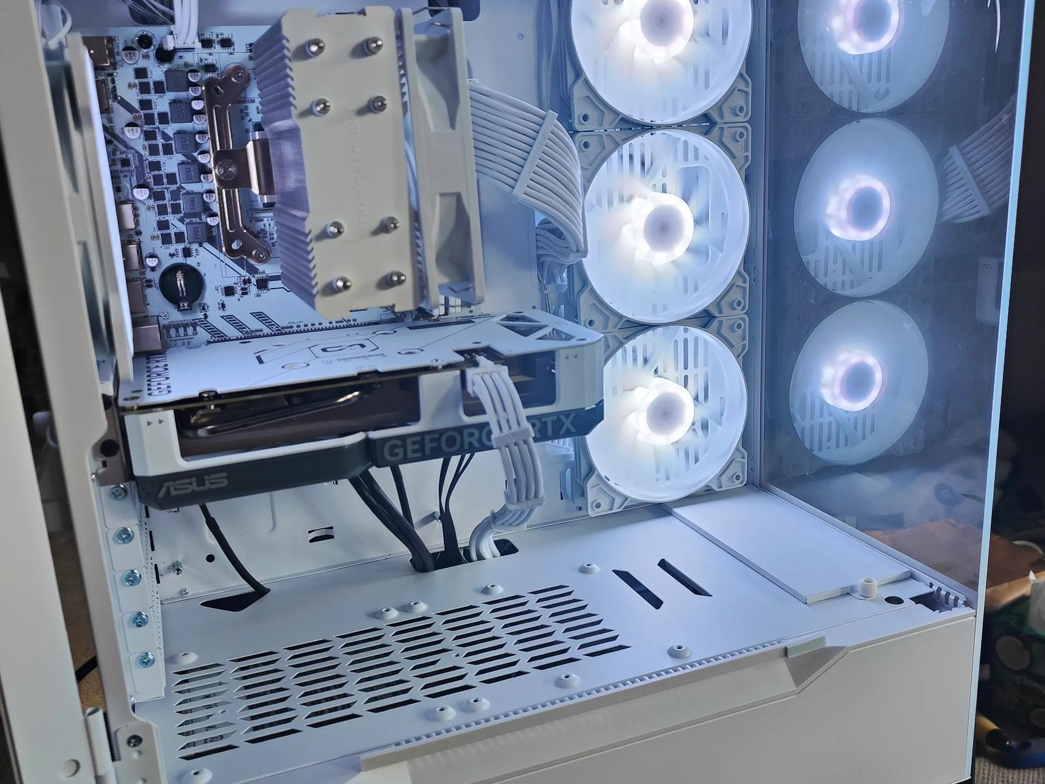 All White 1080p Gaming PC, Ryzen 5600/16gb DDR4/1tb SSD/RTX 4060