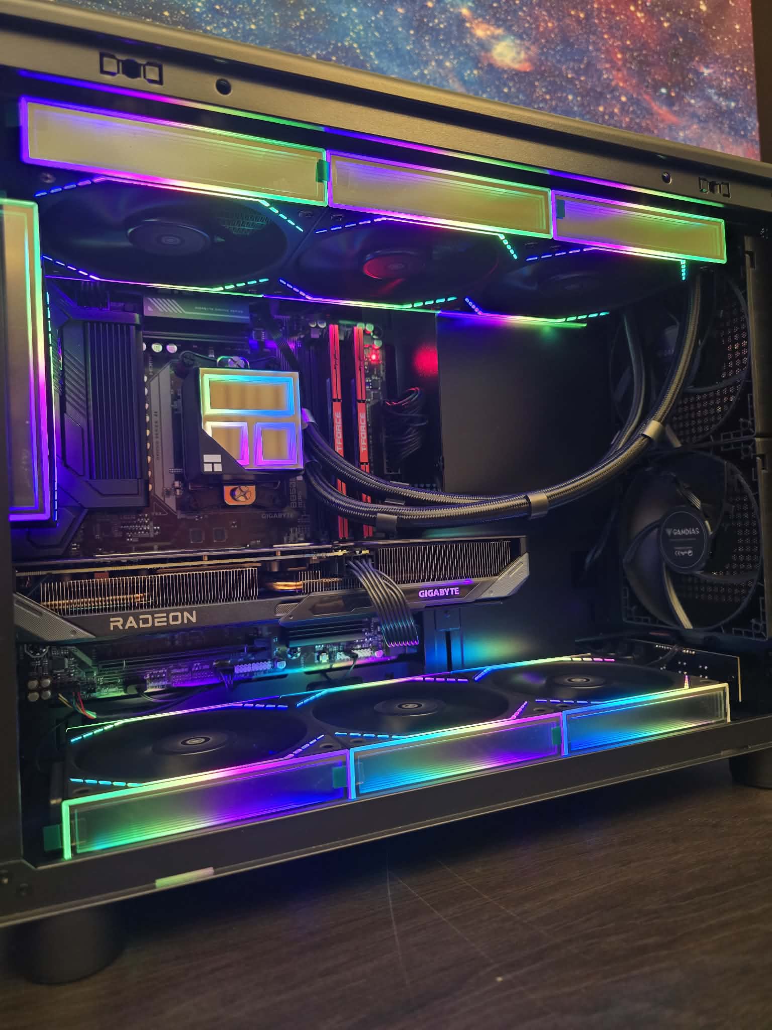 🚀 1440P ALL NEW CUSTOM AM5 PC | RX 9060XT 16GB | RYZEN 5 7600X | 1TB SSD | 32GB DDR5 6000MHZ 🚀
