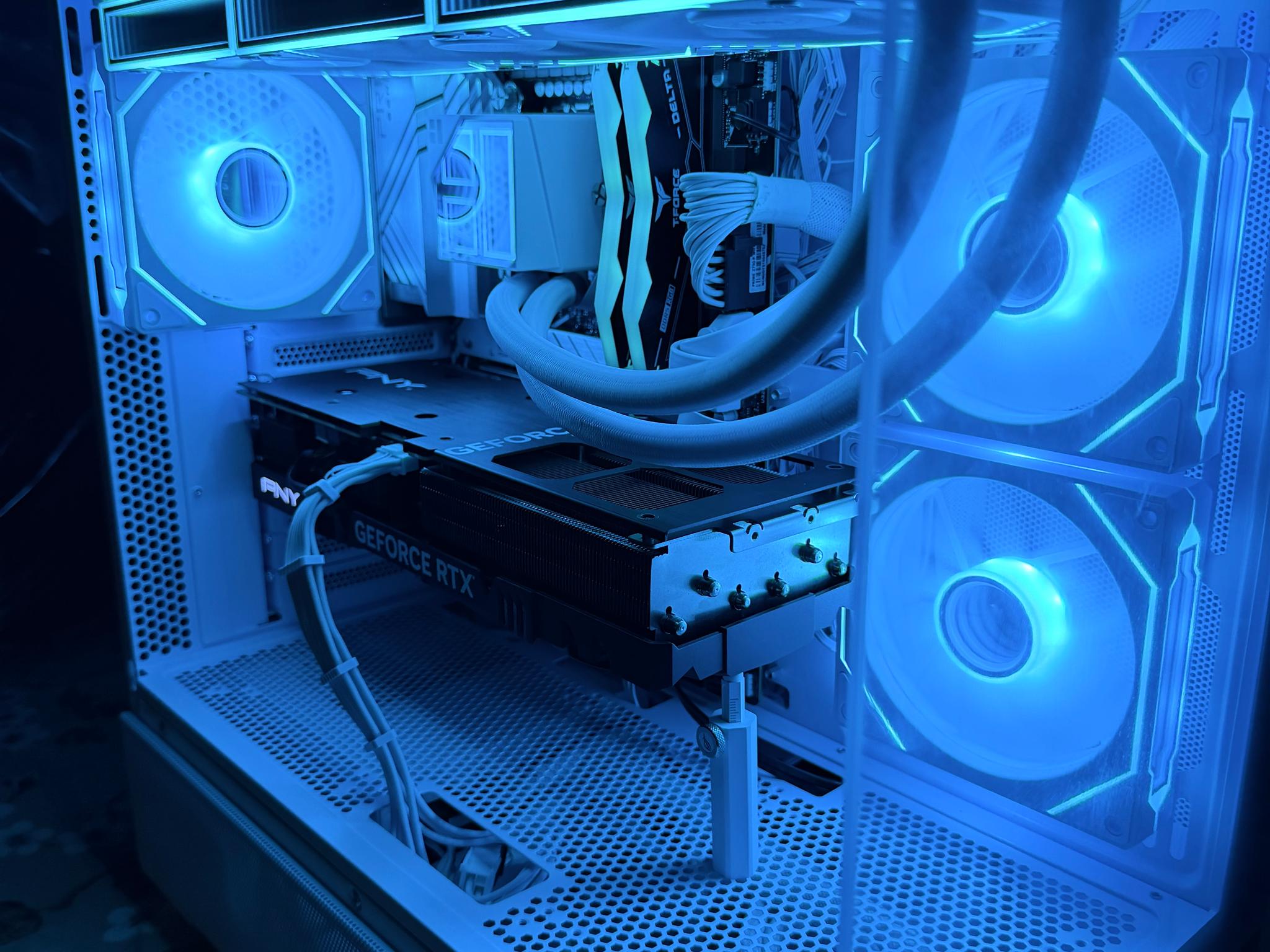 RTX 4070 TI  | I9 13900K | 32GB DDR5 | 5TB Storage | 850w PSU