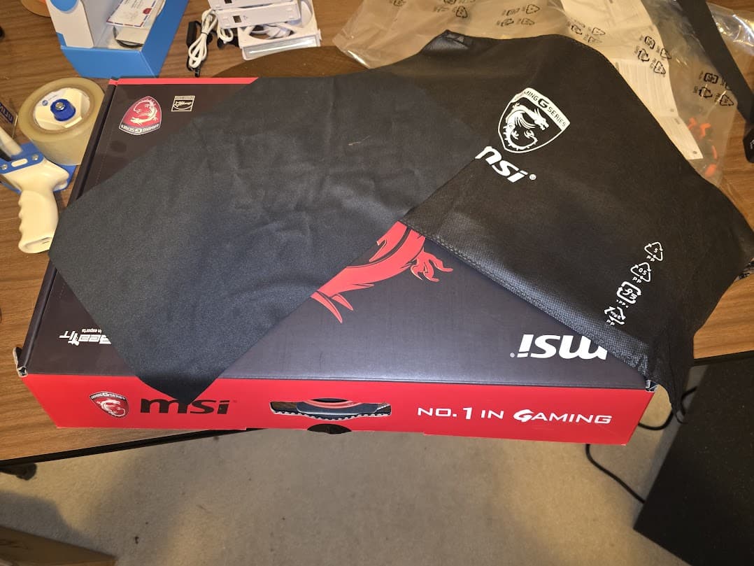 MSI GE72 2qc APACHE-264US GTX 960M USED / UPGRADED / GREAT SHAPE / WINDOWS 10 HOME