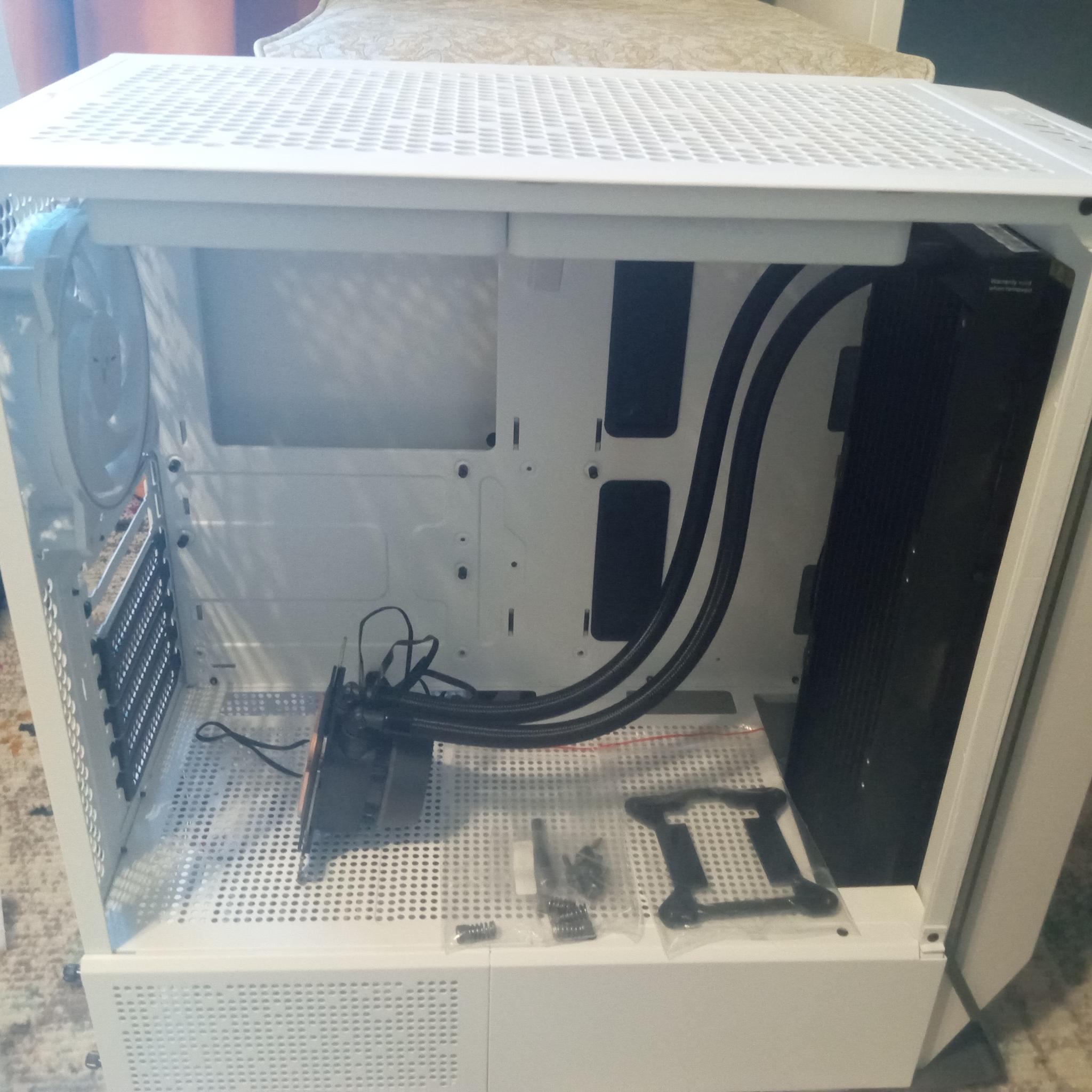 ATX White Thermaltake with AIO CPU cooler
