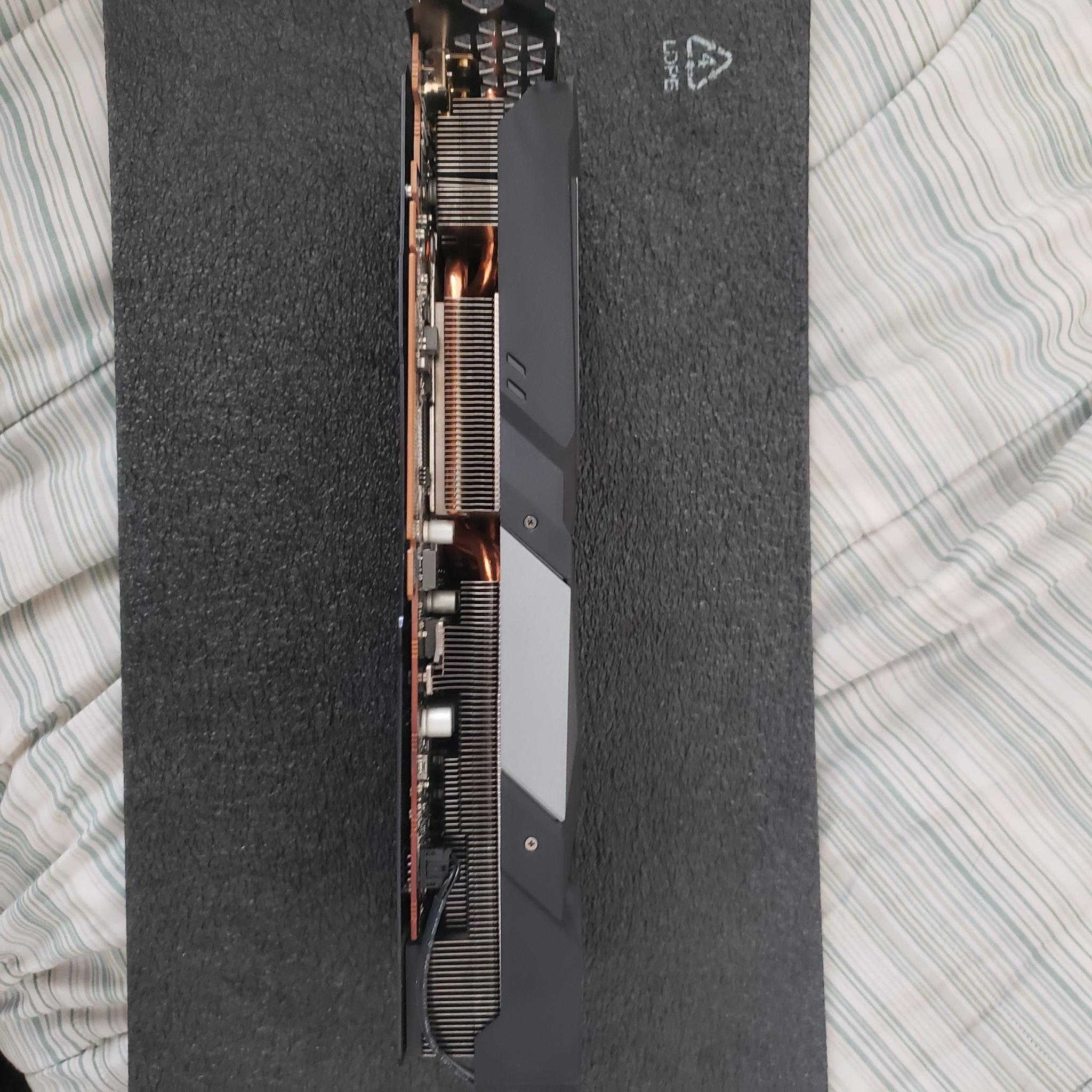 GIGABYTE Radeon RX 5700 XT GAMING OC 8G Graphics Card