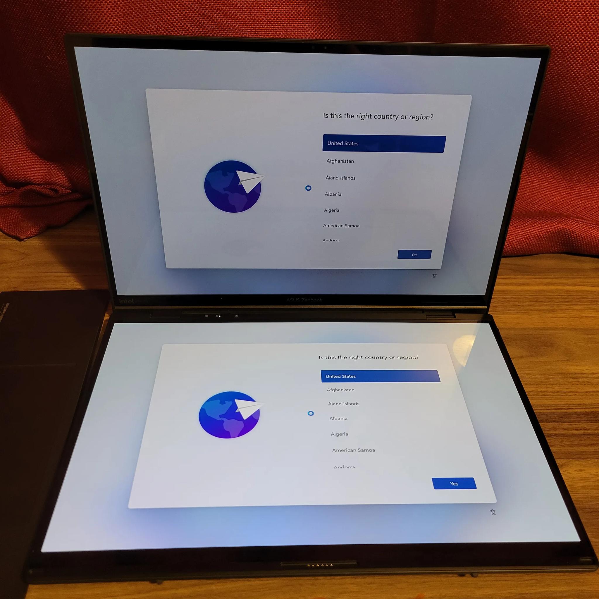 Asus Zenbook Duo Dual Laptop - Core Ultra 9 - 1tb ssd - 14" OLED Touch Screen
