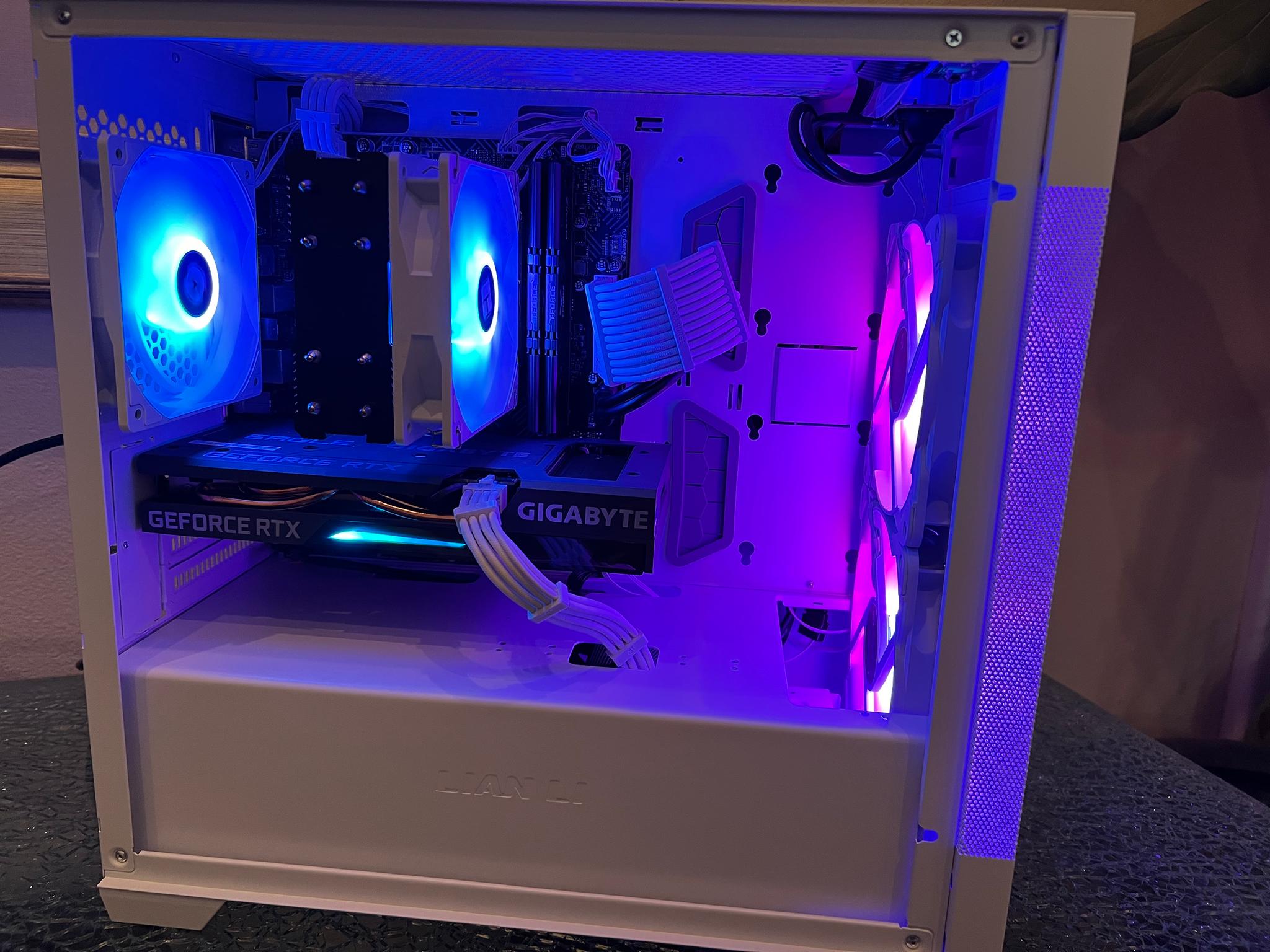 Intel i5 12400F / RTX 3060 / 16GB RAM / 1TB SSD / Custom White Gaming PC
