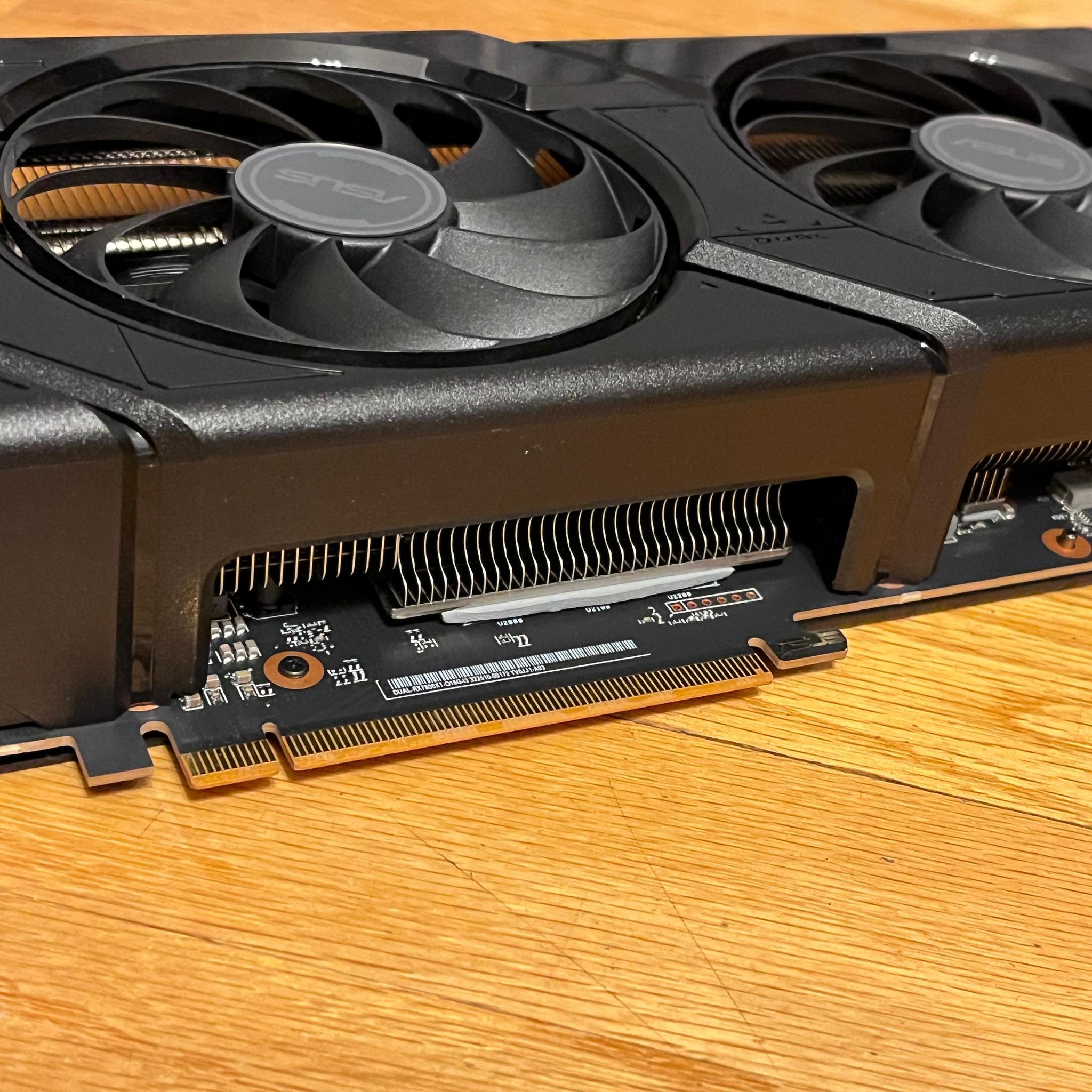 AMD Radeon RX 7800 XT 16GB — Lightly Used, Original Box Included