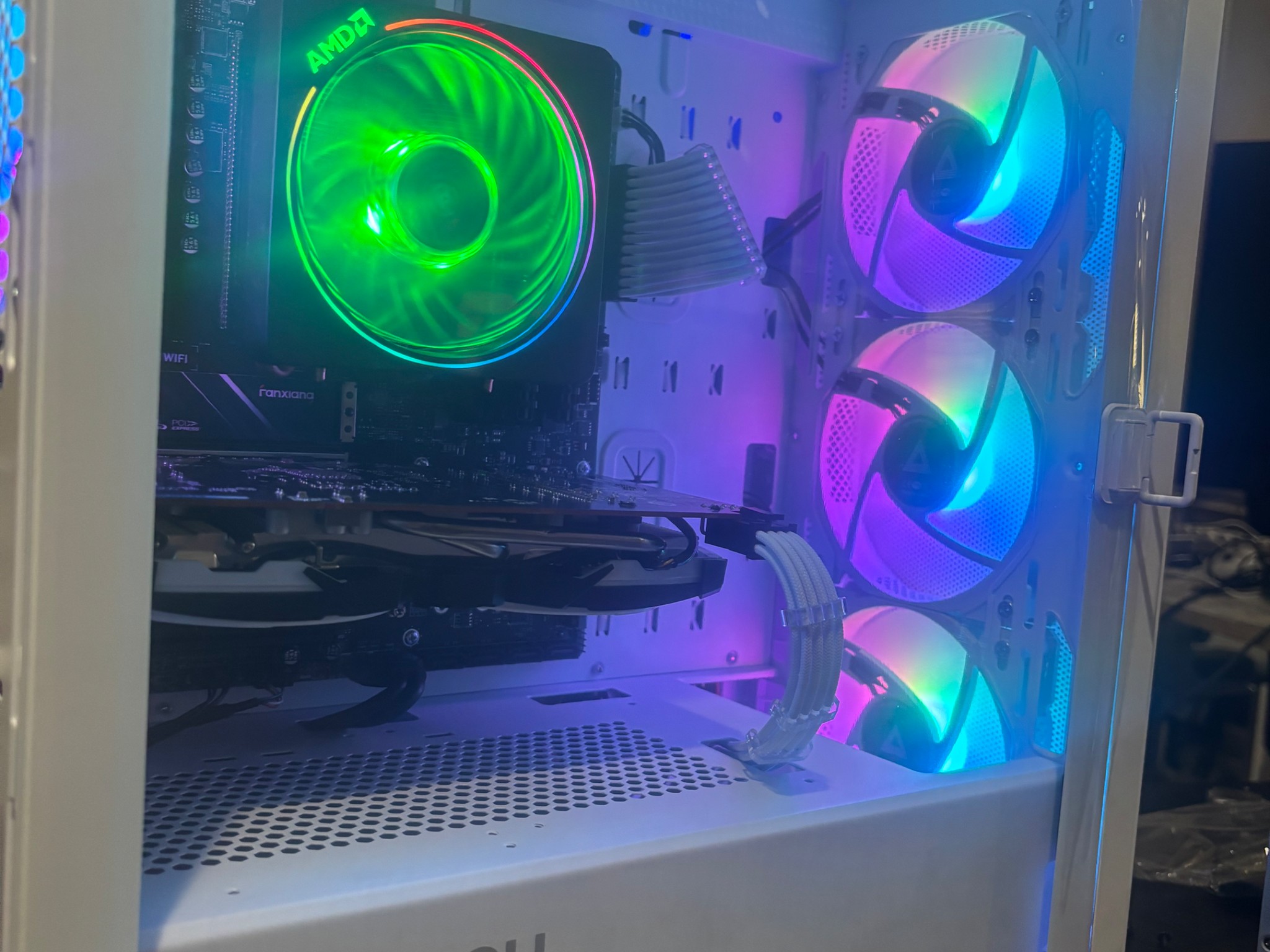 Gaming PC Ryzen 5 5500 RX 6600 16GB DDR4