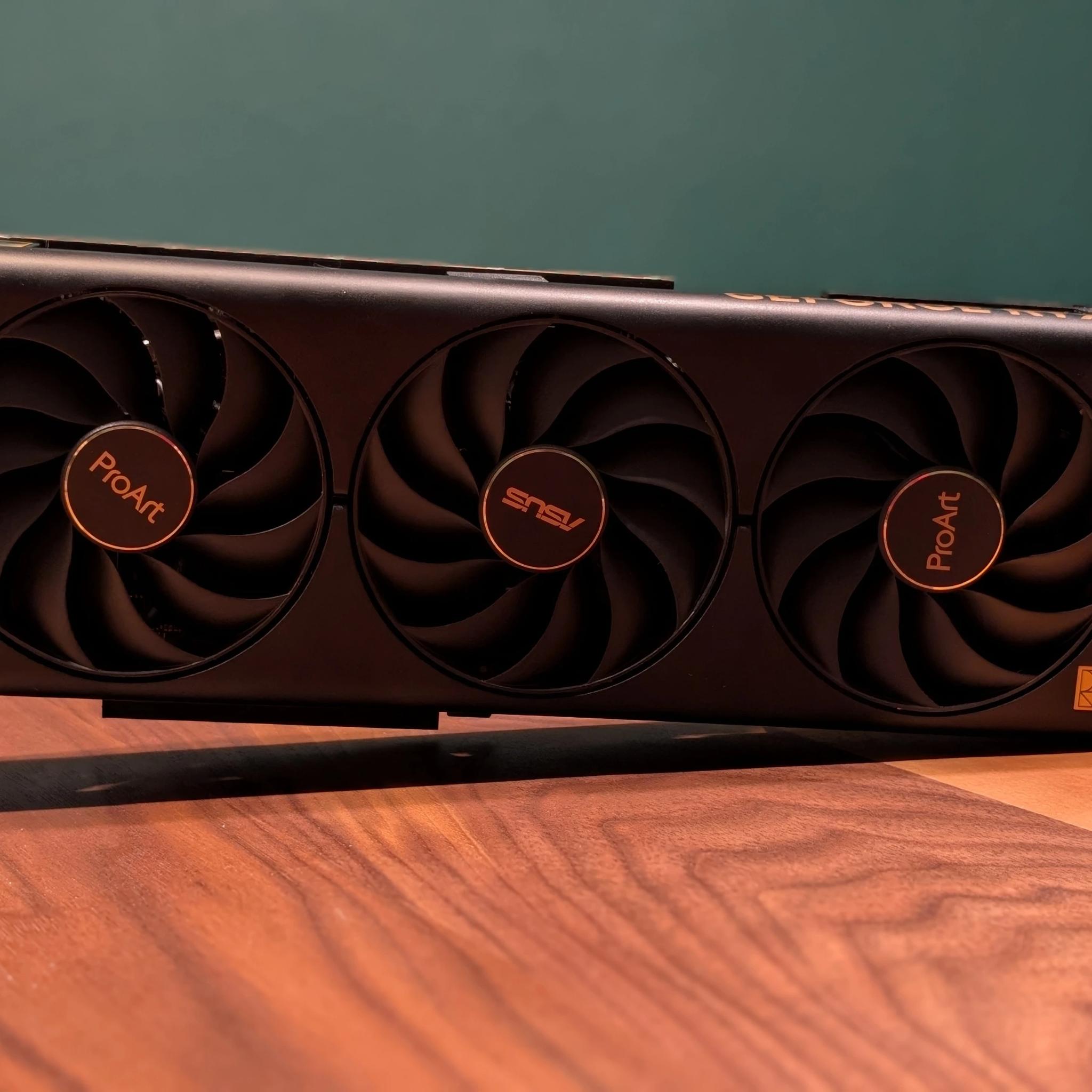 ASUS ProArt Nvidia 4080 Super Graphics Card GPU - 16GB - Like New