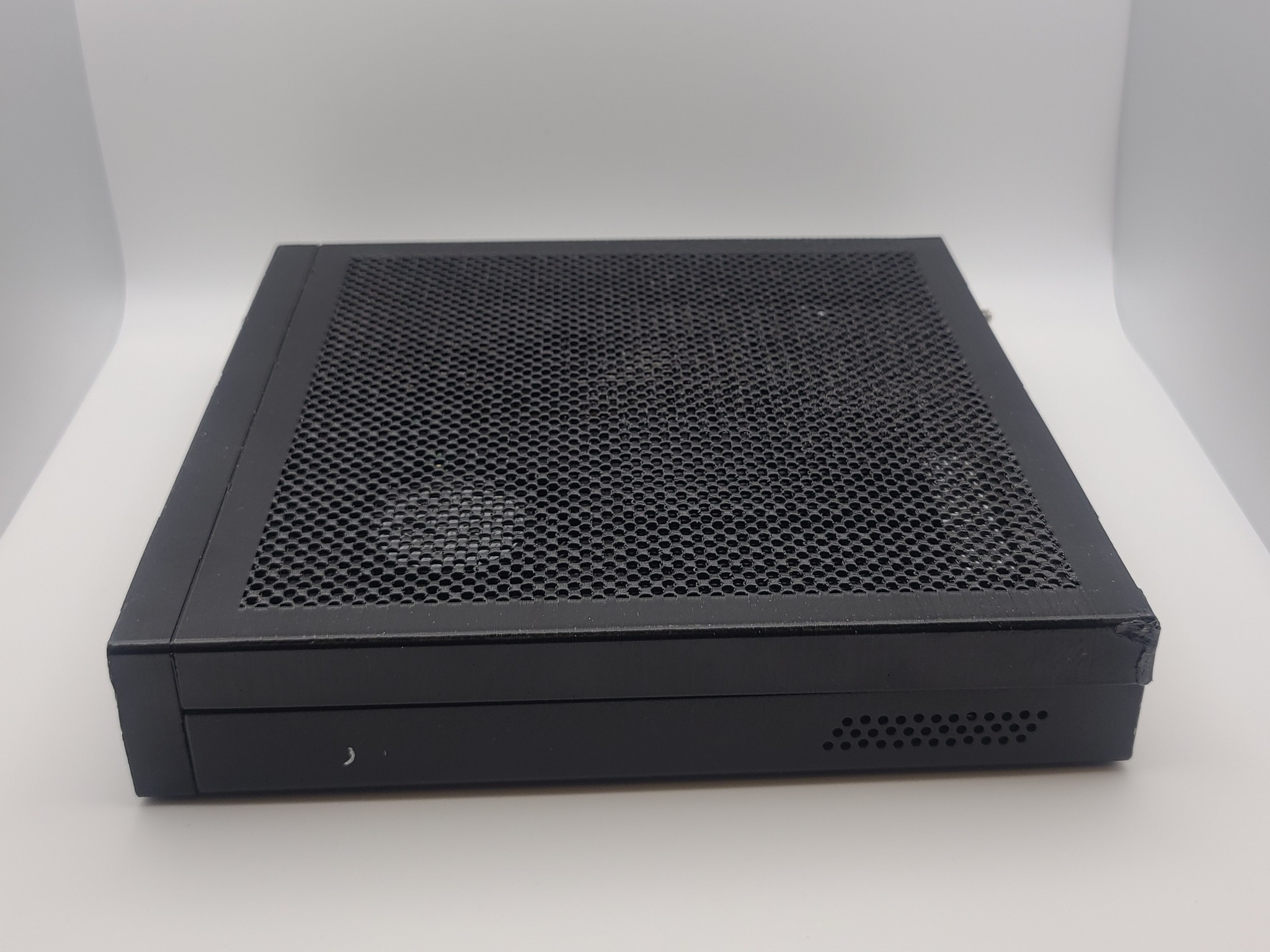 Lenovo ThinkCentre M720Q TINY with Radeon RX 6400 LP (SAPPHIRE PULSE)