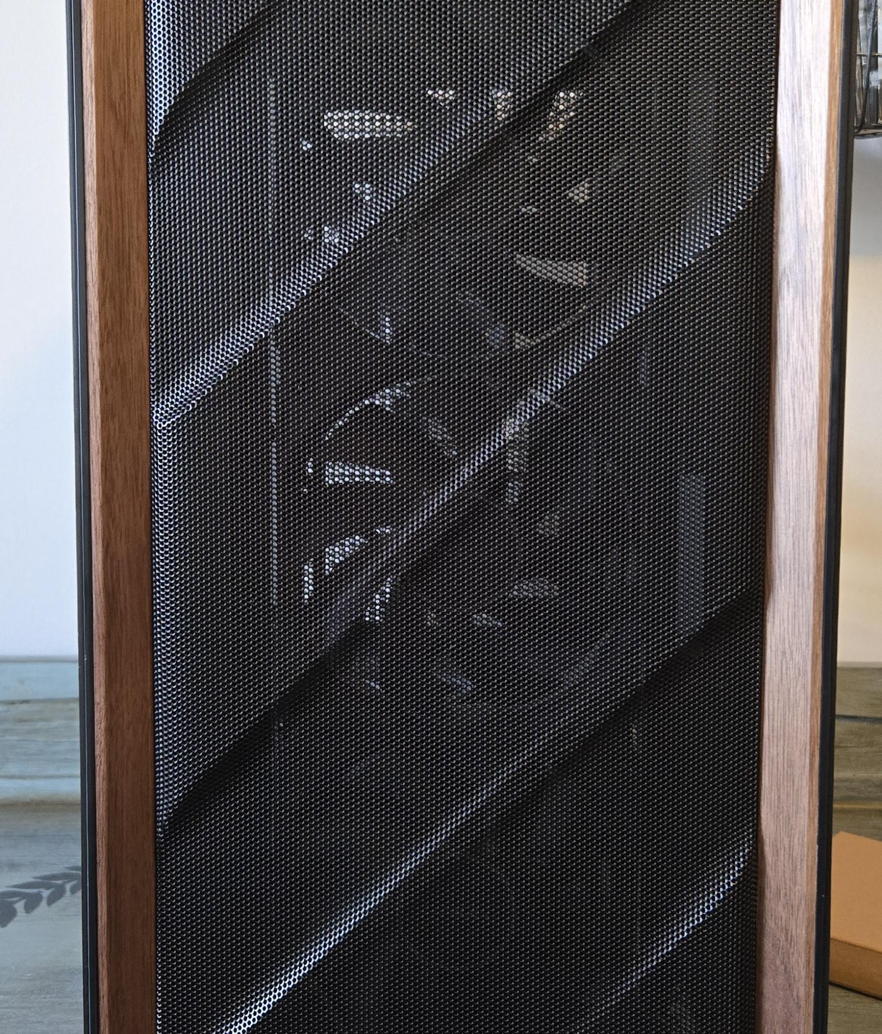 Antec Flux, Barely used, purchased in september 2025.  Black, great condition. All Fans Included