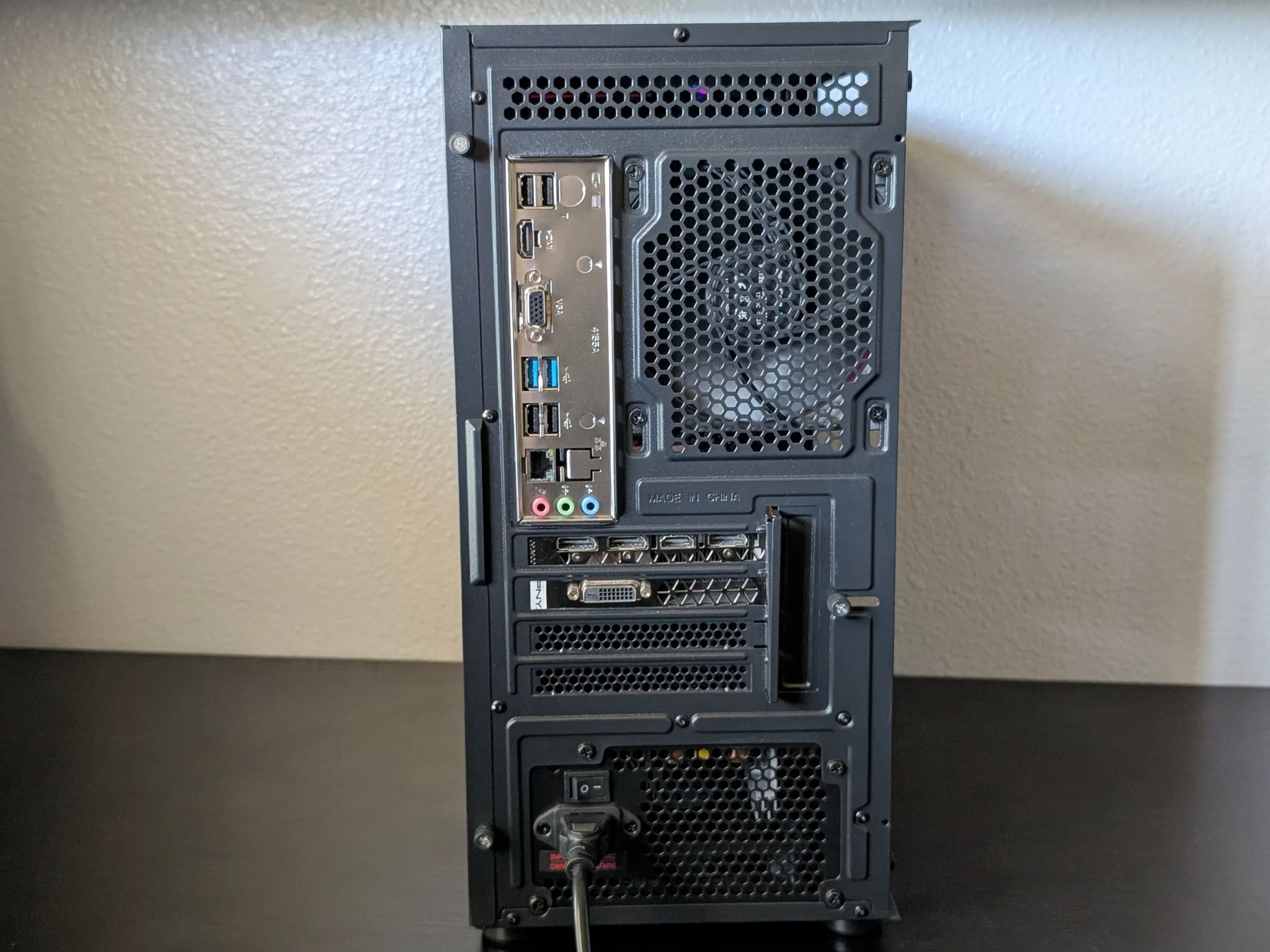 Ryzen 7 2700 | GTX 1080 | 16GB DDR4 | 512GB SSD | Wi-Fi | Win 11 Pro