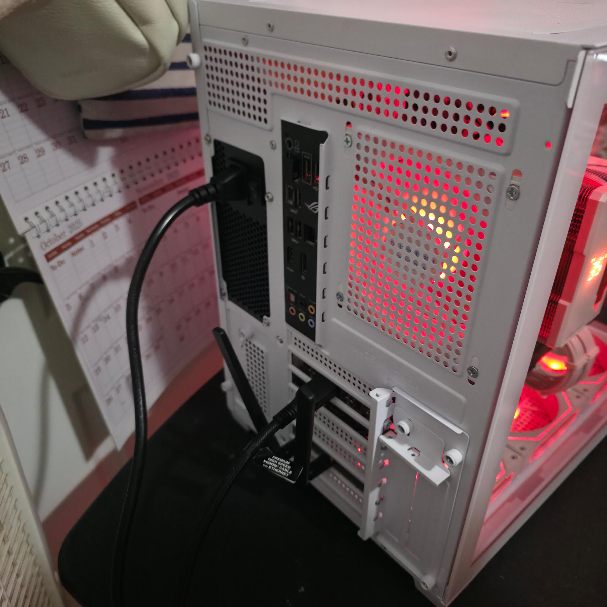 Gaming PC | 6700XT 12GIG | Ryzen 7 3800X | 16GIG DDR4 3200mhz Ram | Windows 11 Pro | Wifi/BT