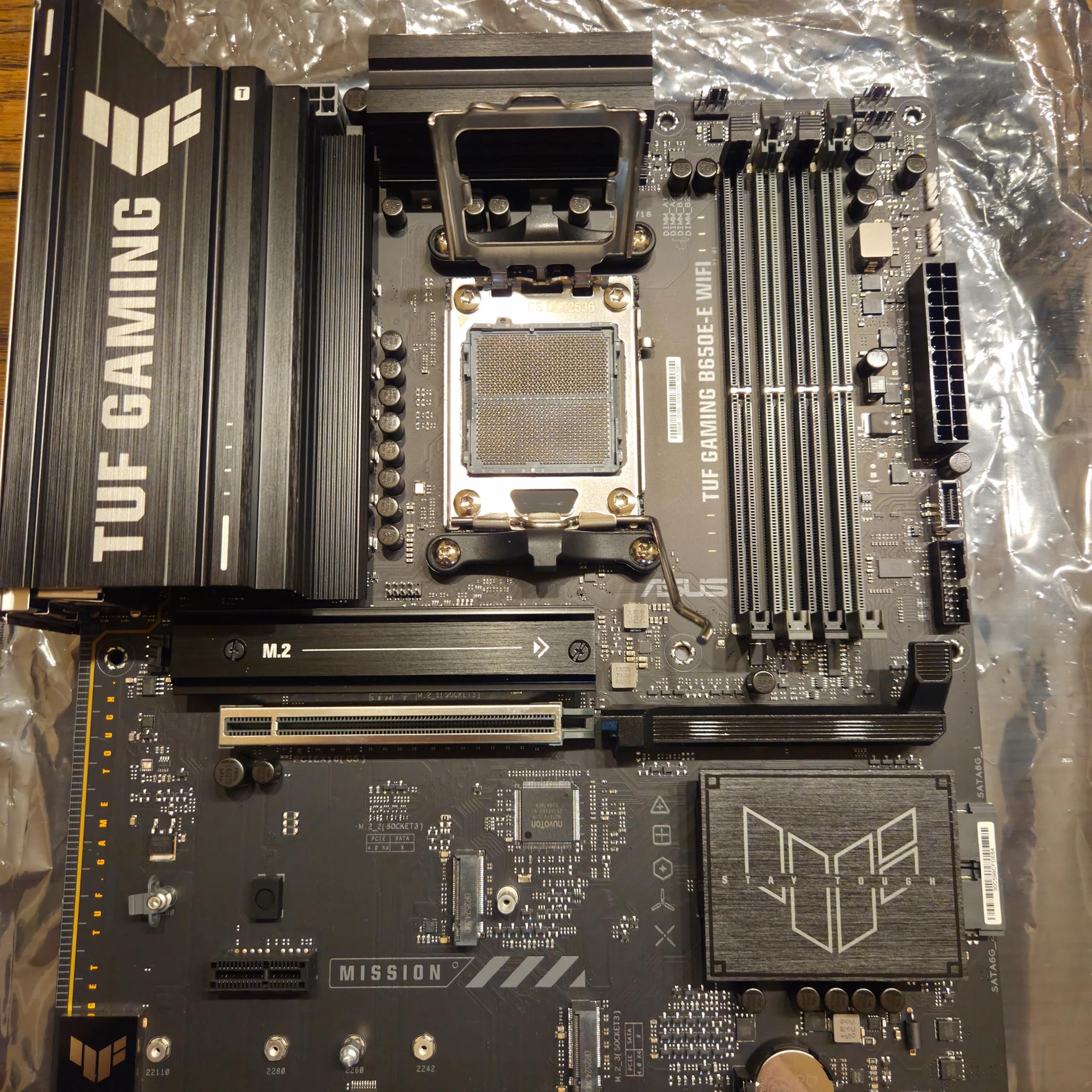 ASUS Tuf Gaming B650E-E Wifi! AM5 PCIe 5.0 Motherboard!