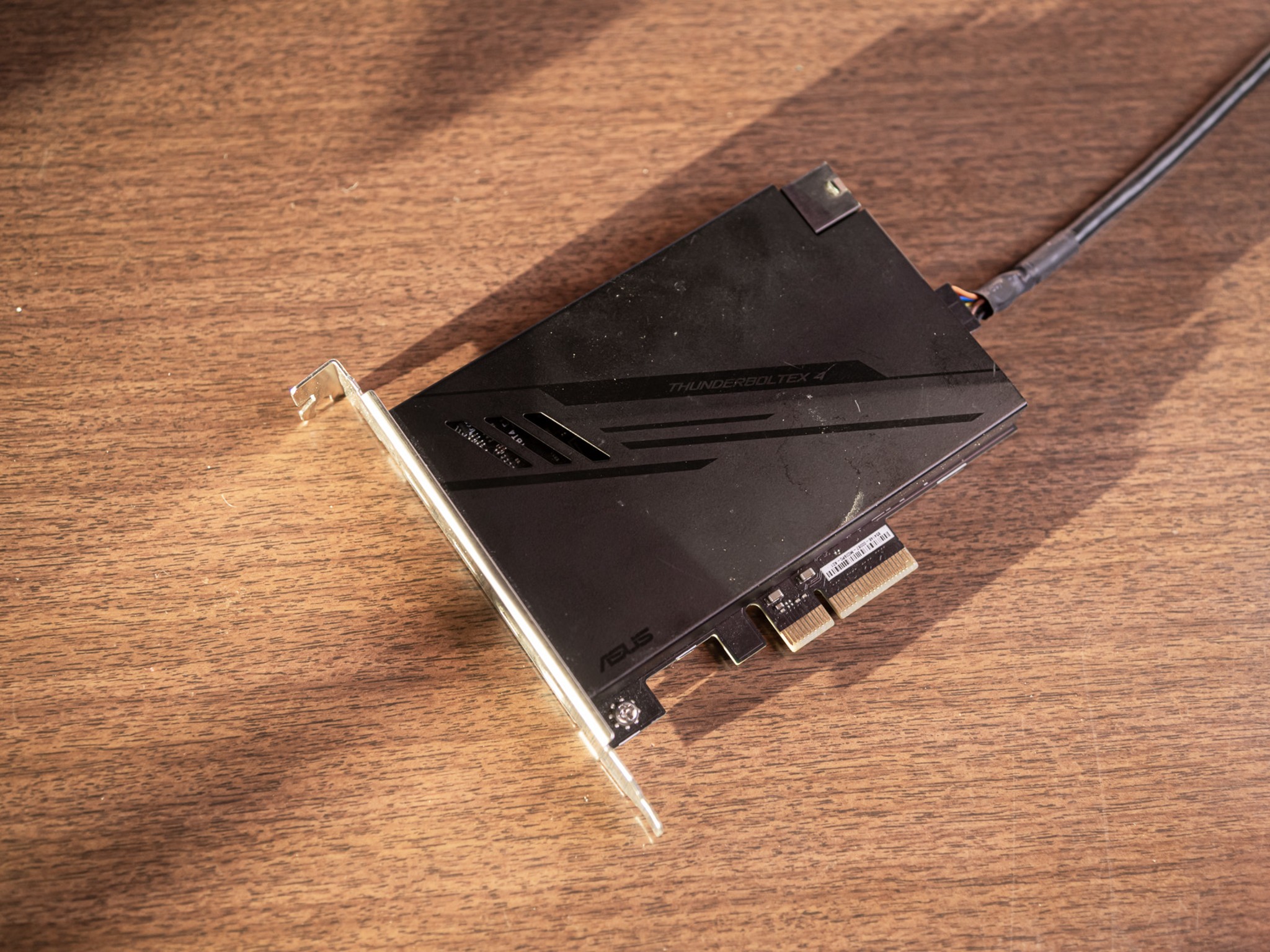 TB4 Thunderbolt card Asus