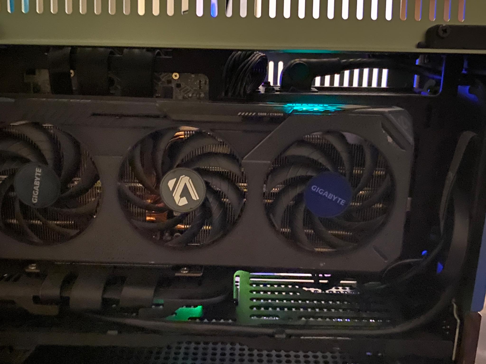 Green Fractal Terra Sff Gaming Pc
