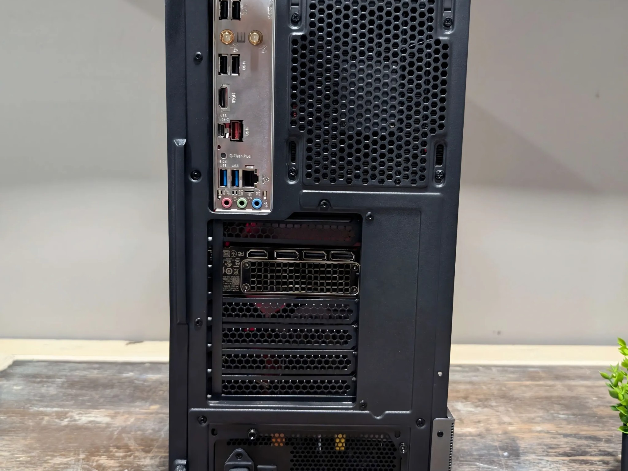 Gaming PC // RTX 3070 - Ryzen 5 5600X