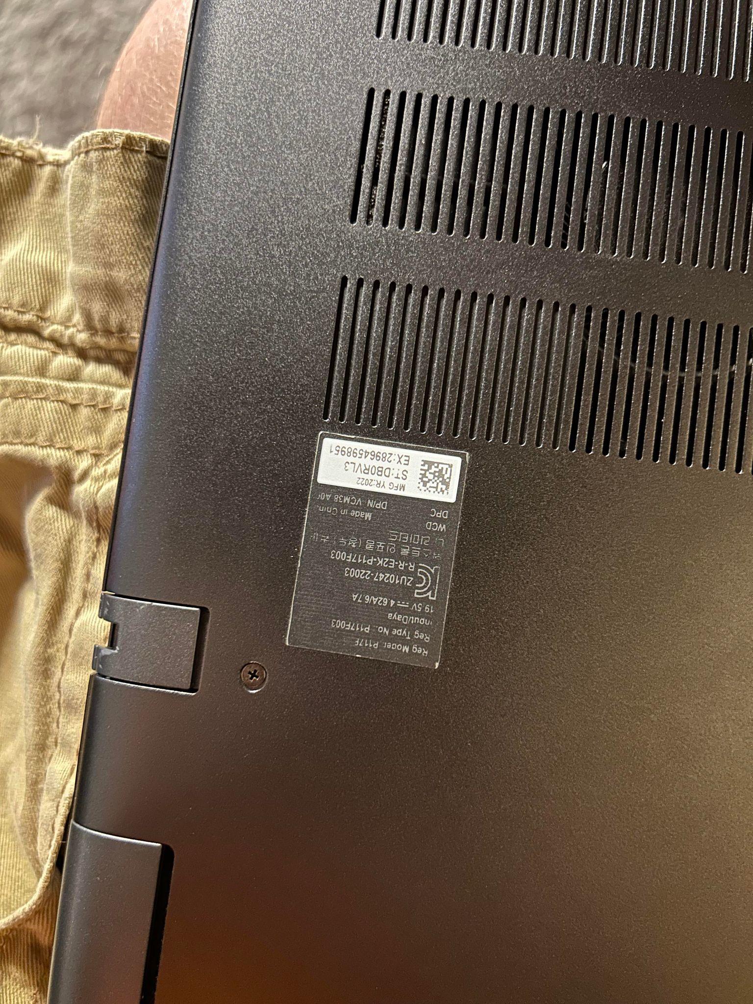 Like new UPGRADED Dell Vostro 7620
