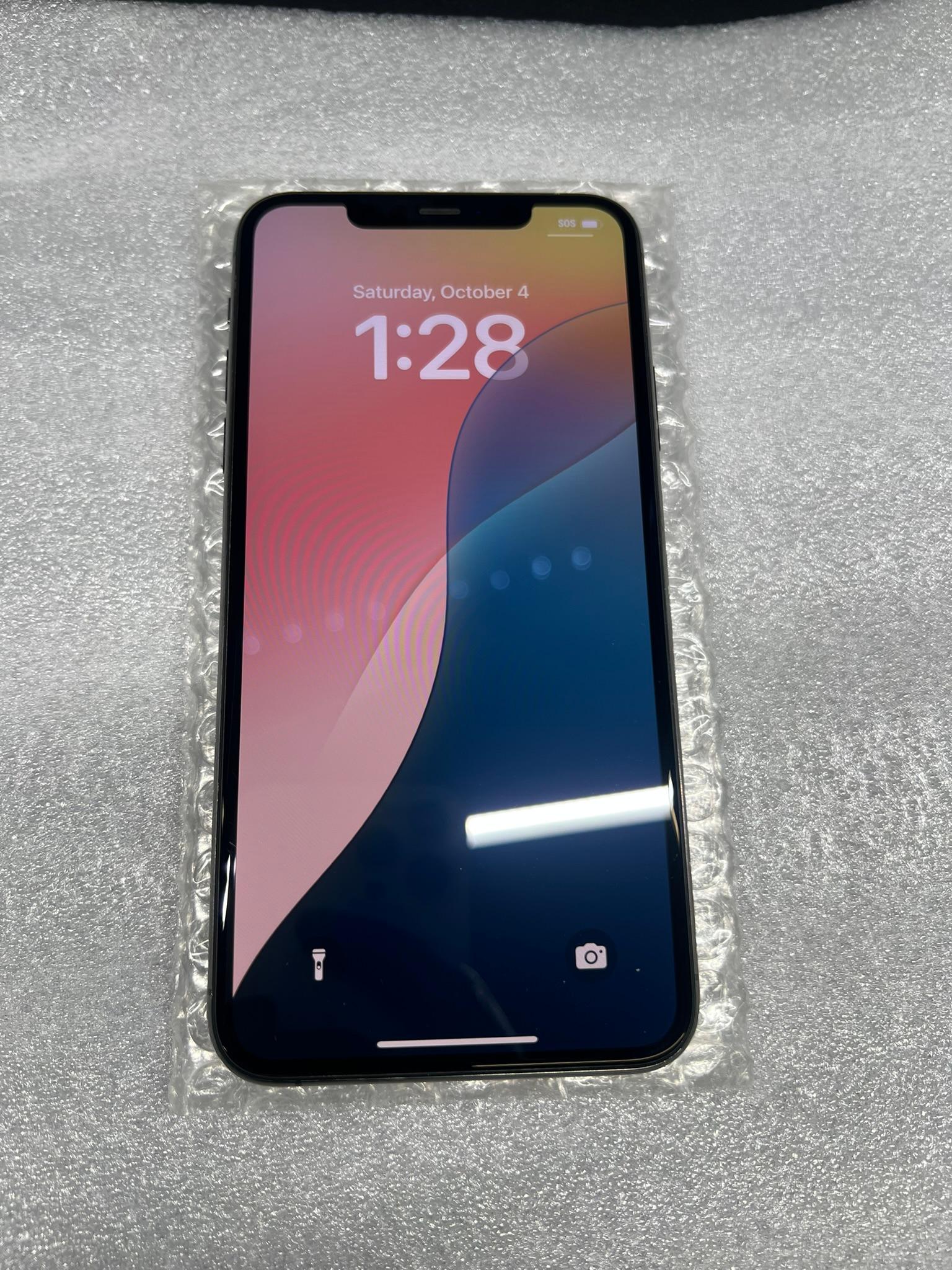Apple iPhone 11 Pro Max – Unlocked – 512 GB – Space Gray