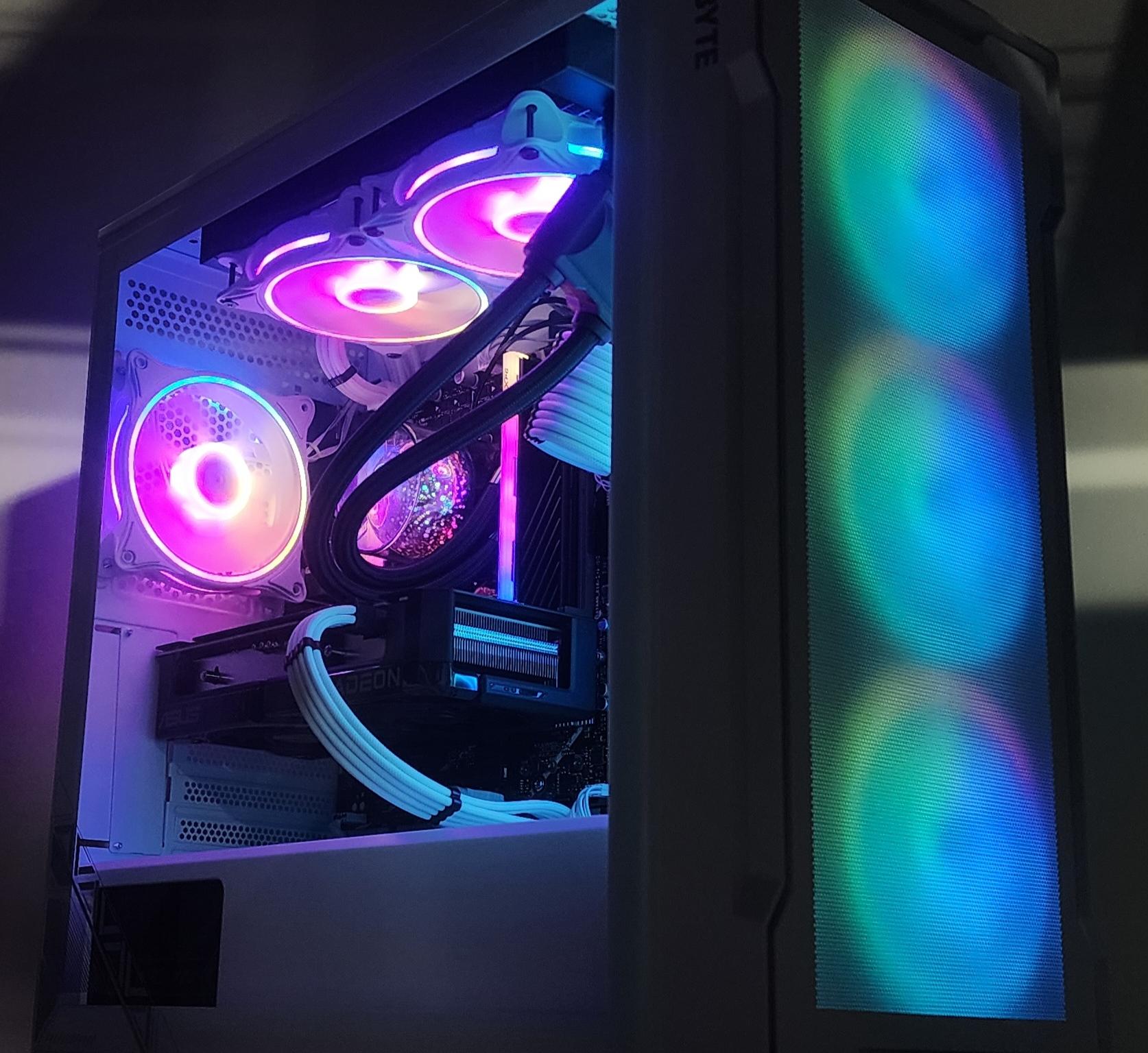 Gaming PC i5-14400F 16GB RAM 1TB SSD RX 7600 XT 16GB Windows 11 Computer