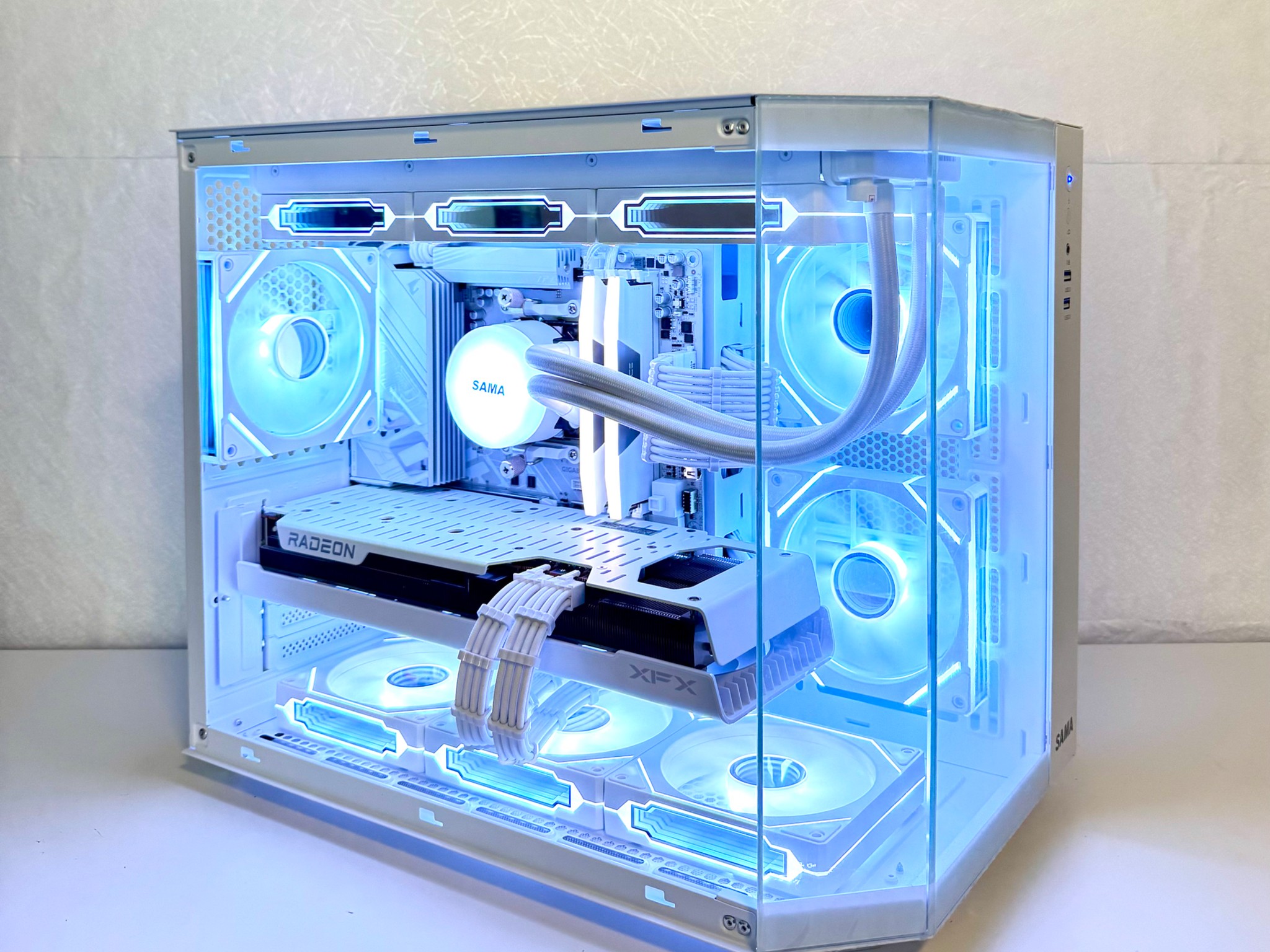 🌨️Frosty 1440p/4k beast 🌨️Rx 7800 Xt 🌨️Ryzen 5 7600x🌨️W11 pro🌨️32gb Ram🌨️1Tb storage🌨️