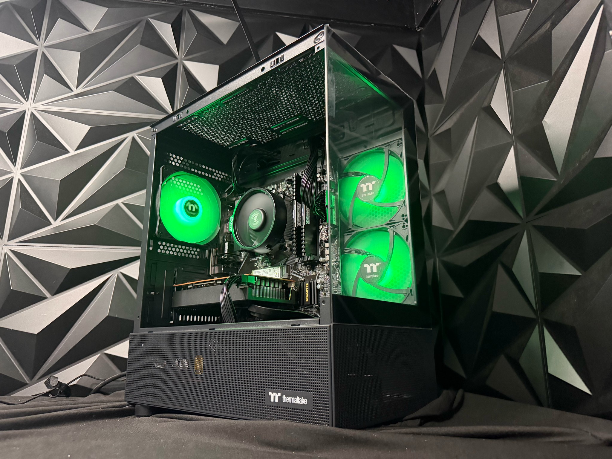 💸🎮 THE BUDGET BOOMER 🎮💸Ryzen 5 5500| RX 5600XT| 16 GB DDR4| 500GB NVMe| 650W PSU
