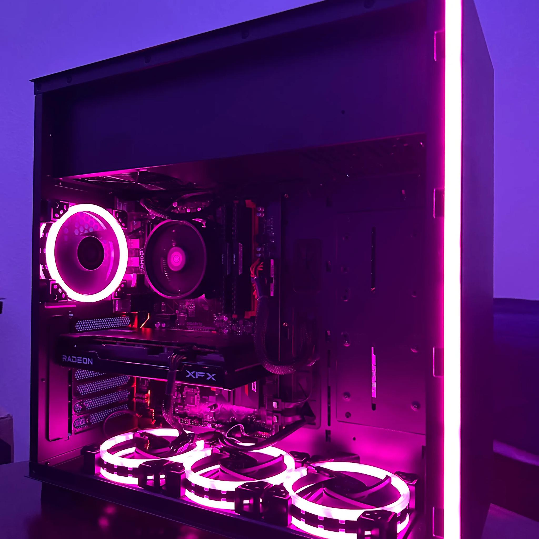 Ryzen 7 1700x / Rx 6600xt 8gb / 16gb DDr4 3000mhz Ram Custom Gaming PC