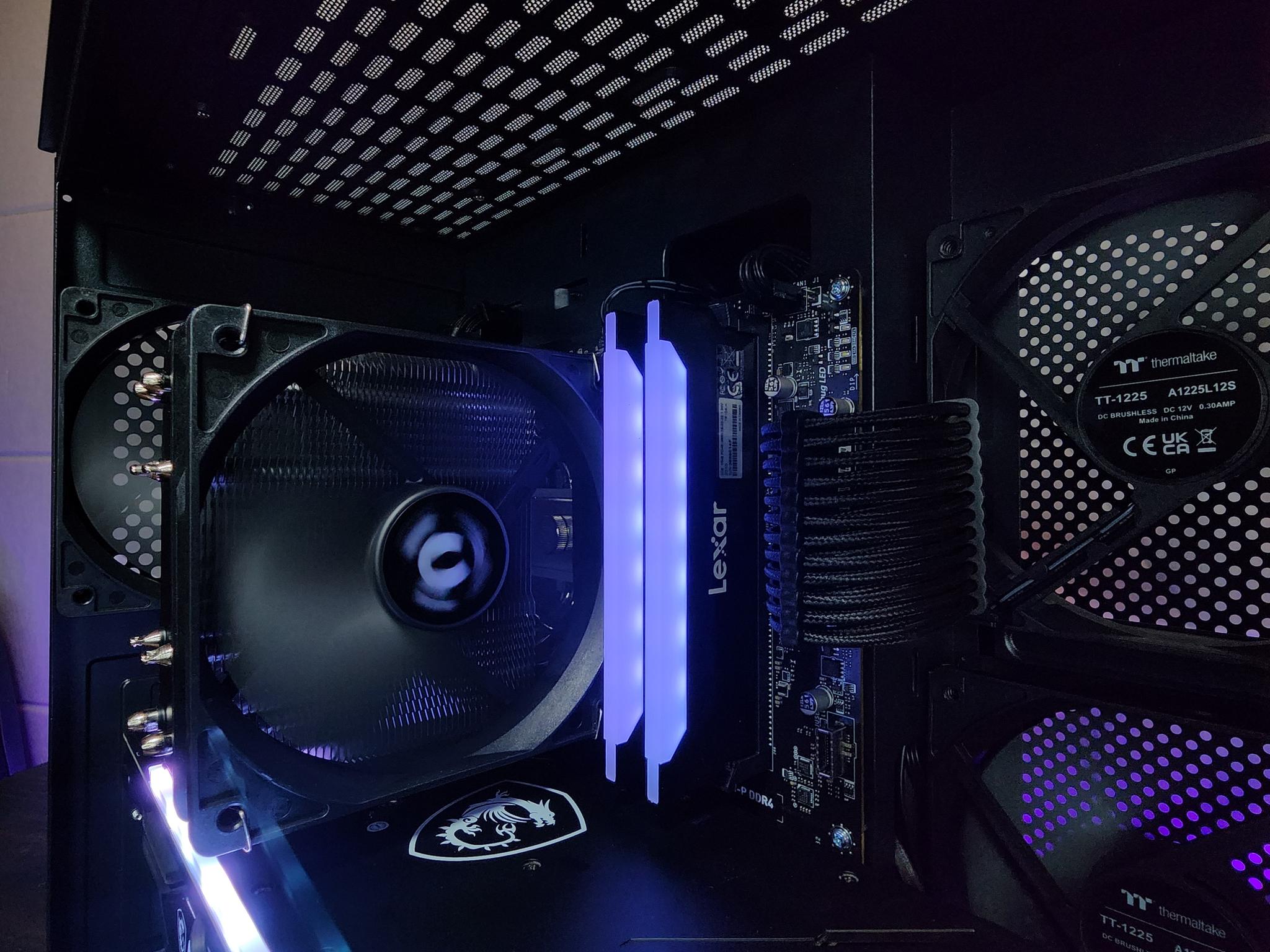 💙🖤 RTX 3070 // Core i5 12400F // 16GB 3600MHz // 1TB NVMe Gen 3