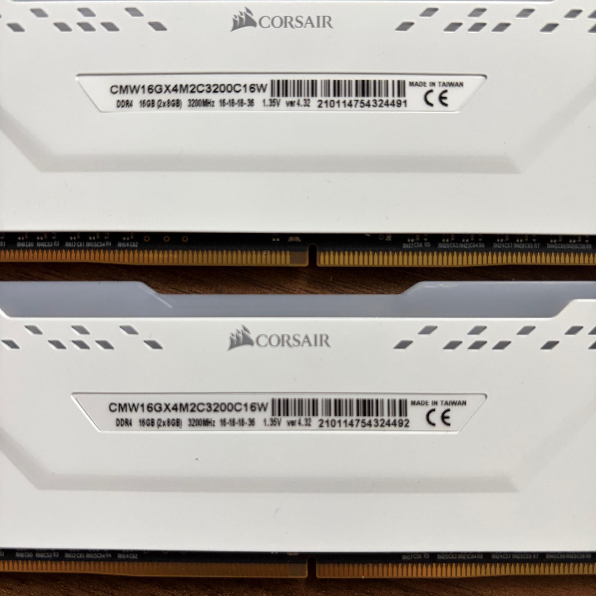 16GB (2 x 8GB) Corsair Vengeance RGB PRO DDR4
