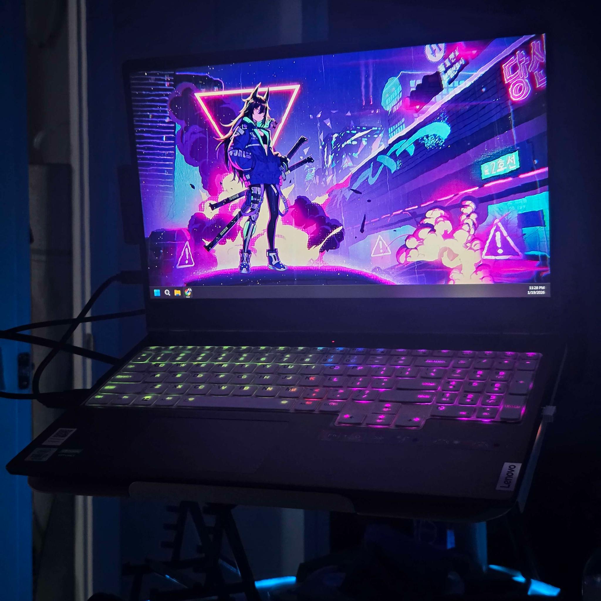 Lenovo Legion 7 Gaming Laptop (Intel i7-10750H and Nvidia RTX 2070 graphics, 16GB RAM, 1TB SSD)