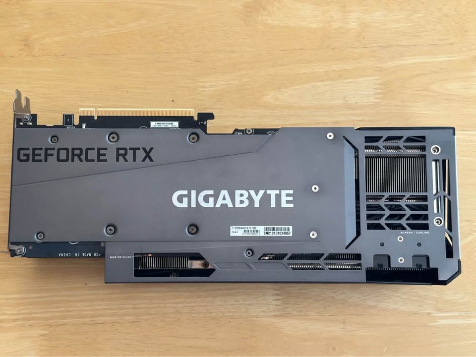 Gigabyte RTX 3080 10 GB Gaming OC with original box