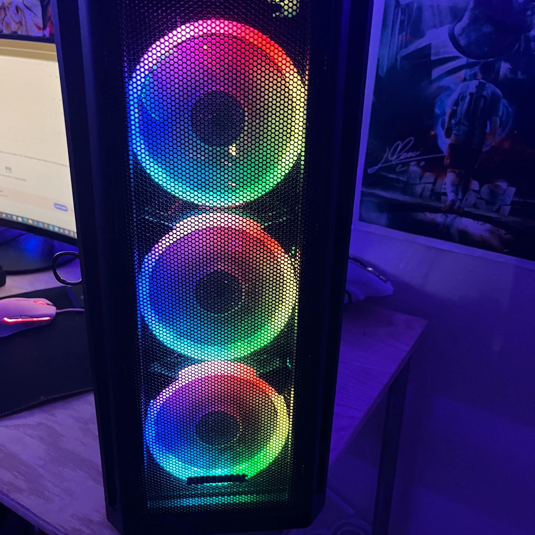 On sale gaming computer with xfx speedster graphic card, water cooled, 2 ssd cards, 1000W Power Sup.