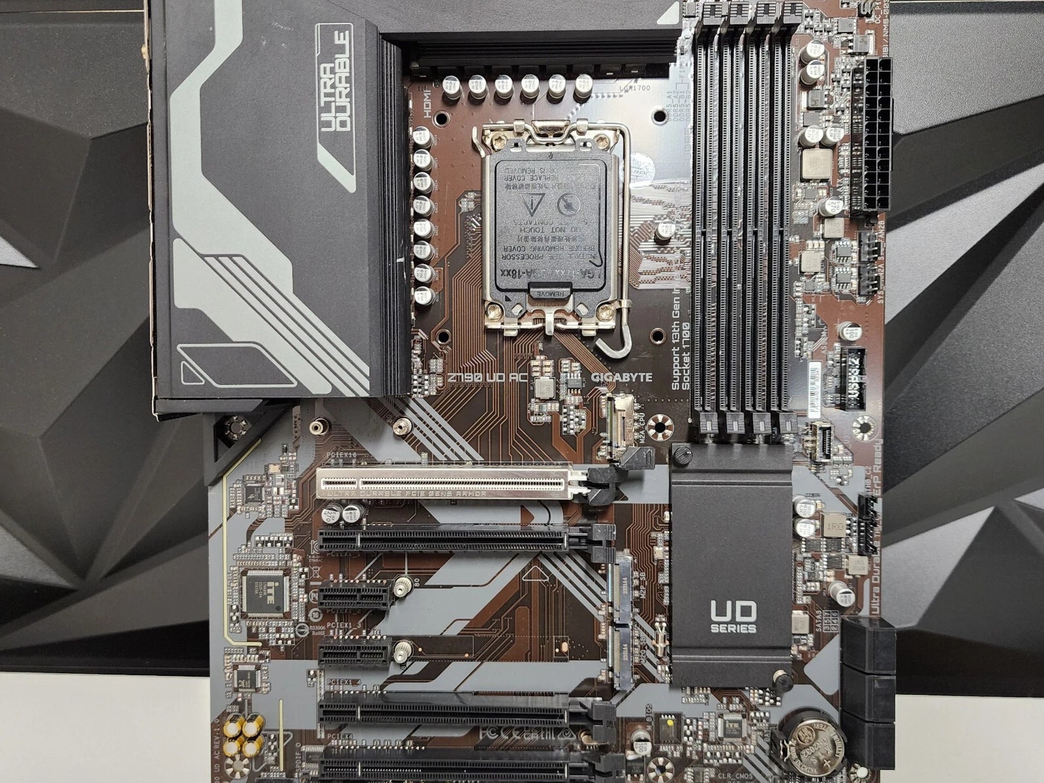 UPDATED BIOS GIGABYTE Z790 UD AC WIFI DDR5 ATX MOTHERBOARD