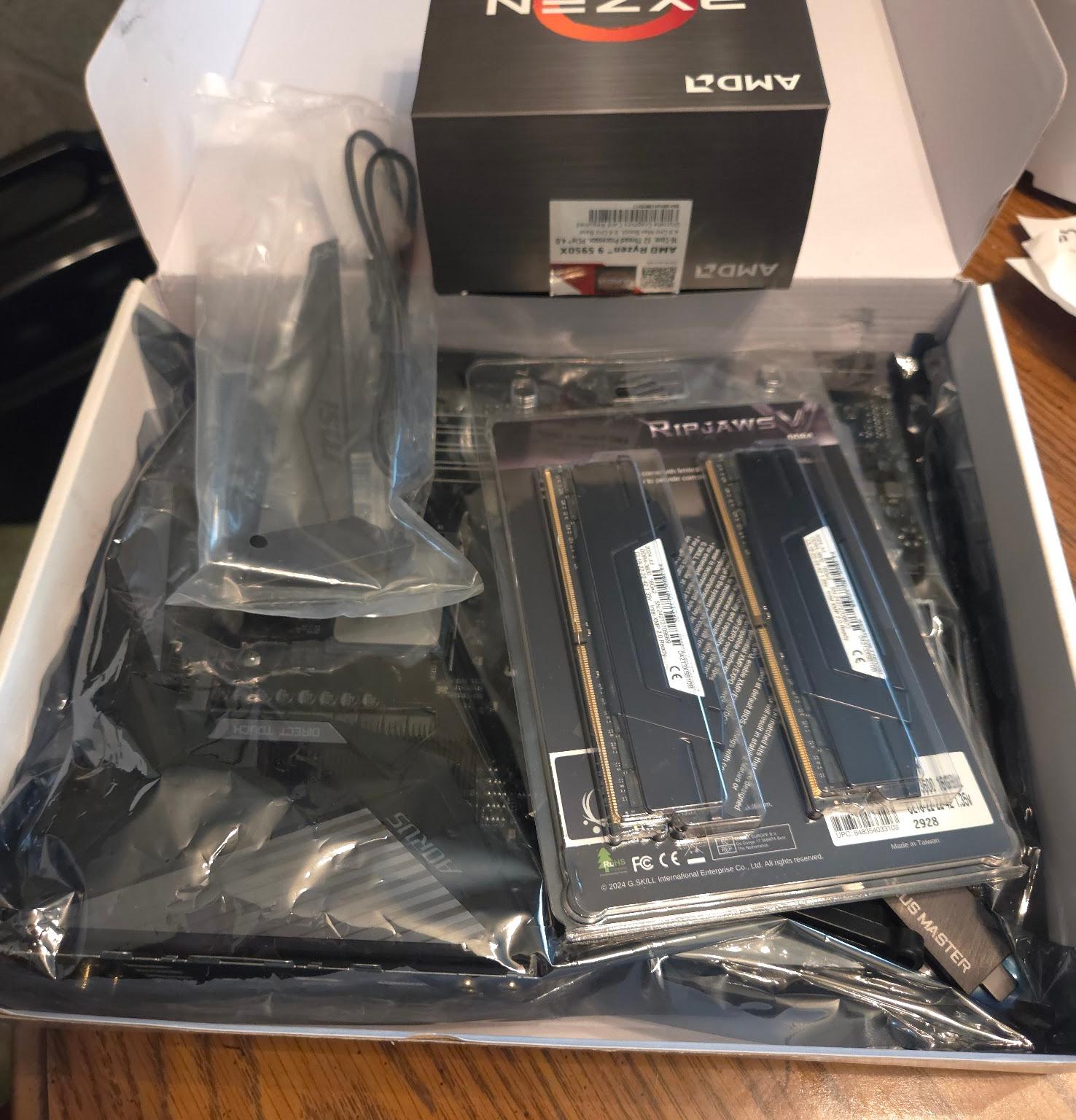 AMD Ryzen 9 5950X Bundle | Gigabyte X570 Aorus Master | 32GB G.Skill Ripjaws 3600MHz