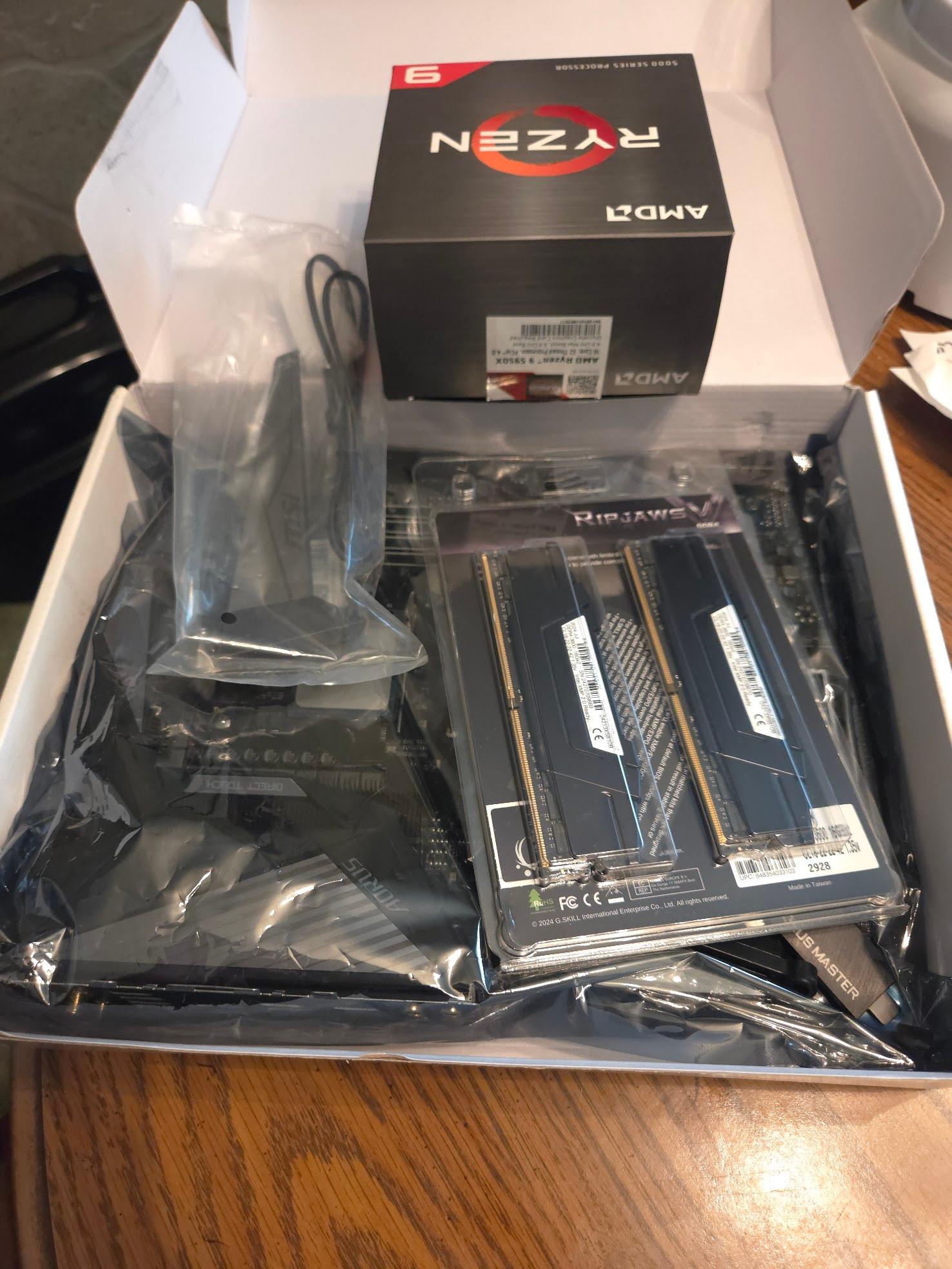 AMD Ryzen 9 5950X Bundle | Gigabyte X570 Aorus Master | 32GB G.Skill Ripjaws 3600MHz