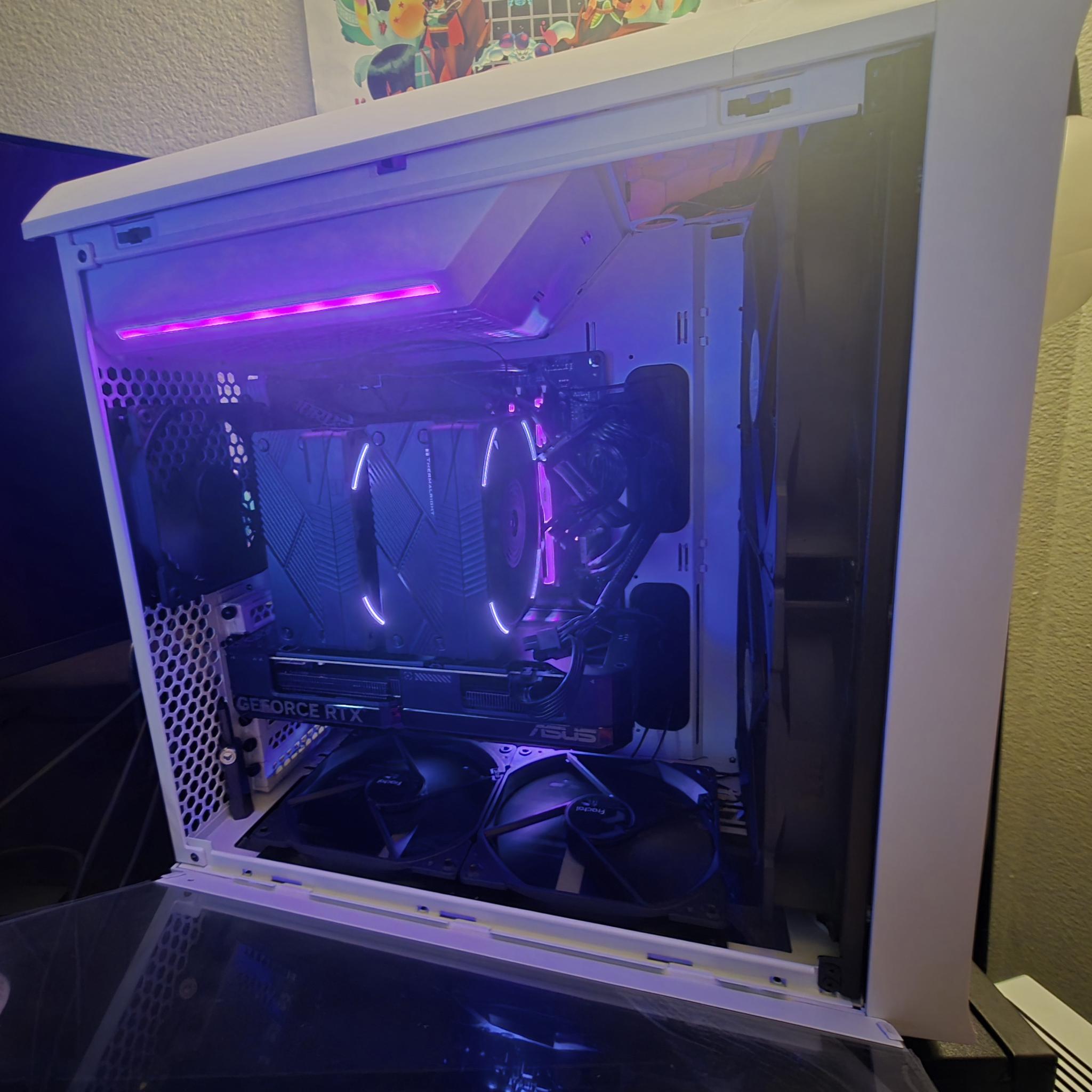 BLACK AND WHITE ENTRY GAMING/STREAMING PC FOR 1440P: 4070, I-7 13700KF, 32gb DDR5, 2TB SN850X