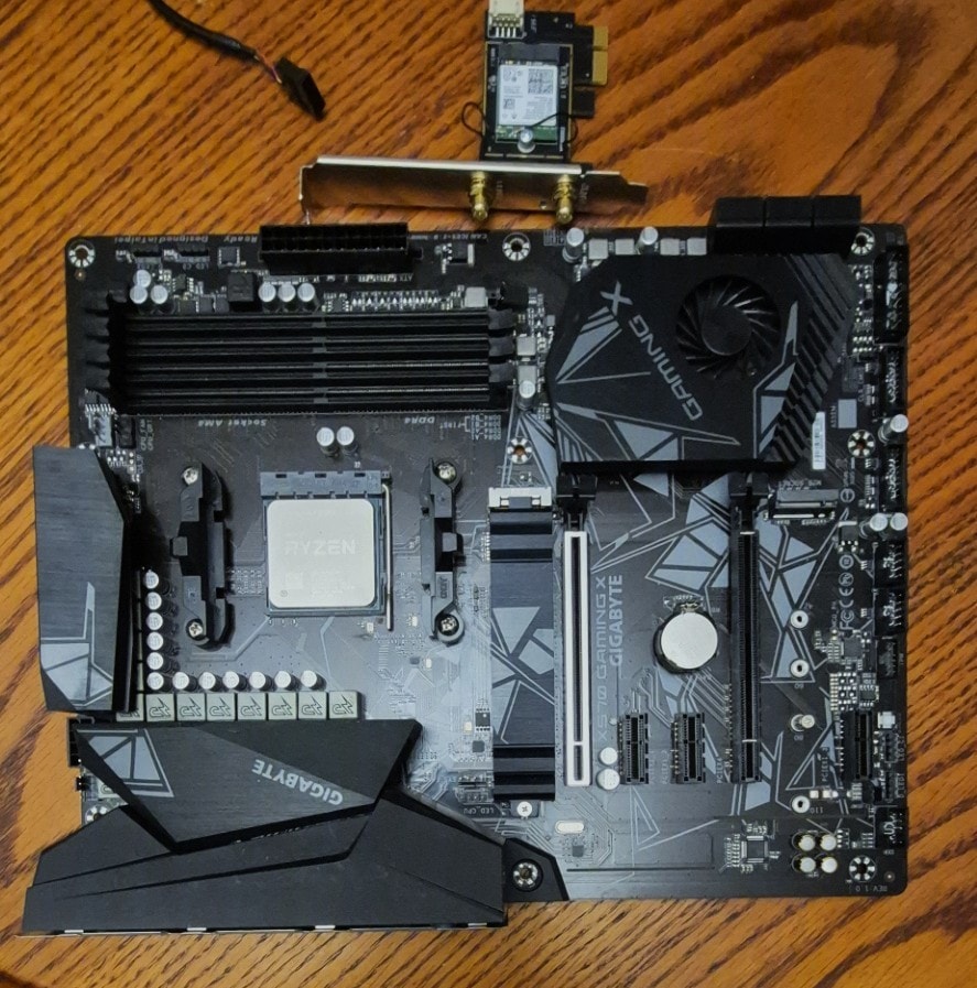 Bundle GIGABYTE X570 GAMING X, AMD Ryzen 9 3950X CPU, 32GB G.Skill