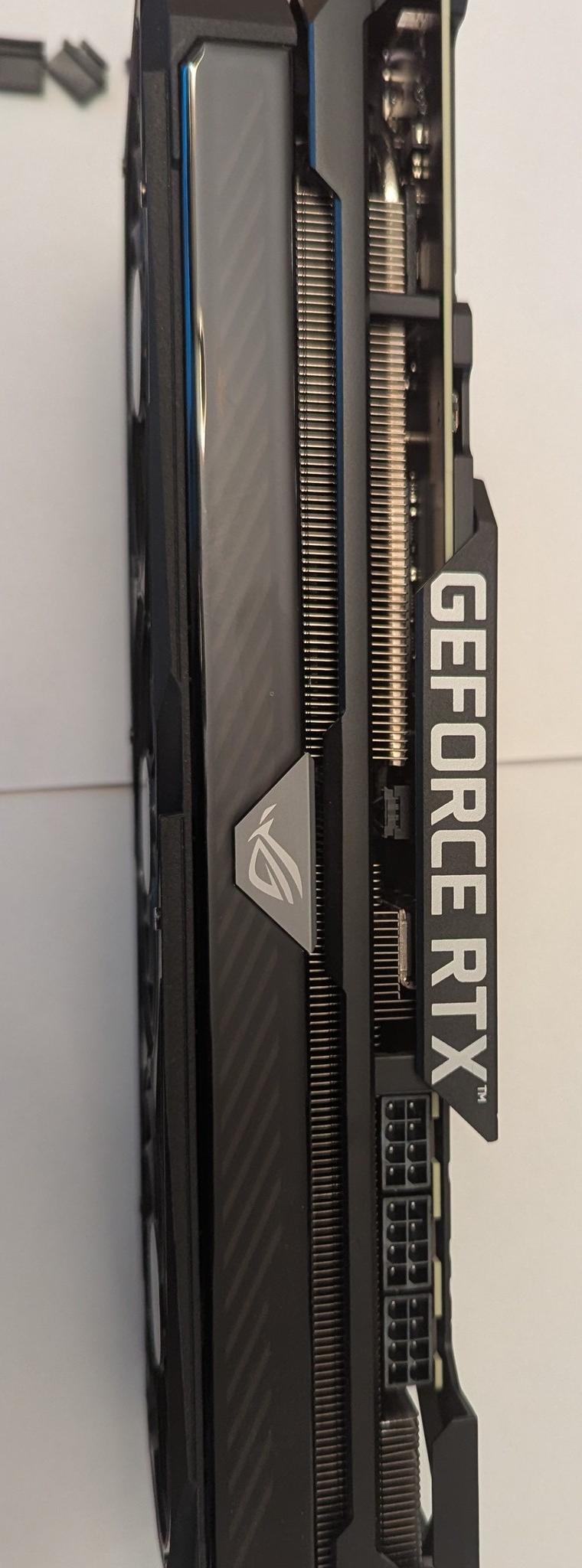 Asus ROG STRIX GAMING OC GeForce RTX 3070 Ti