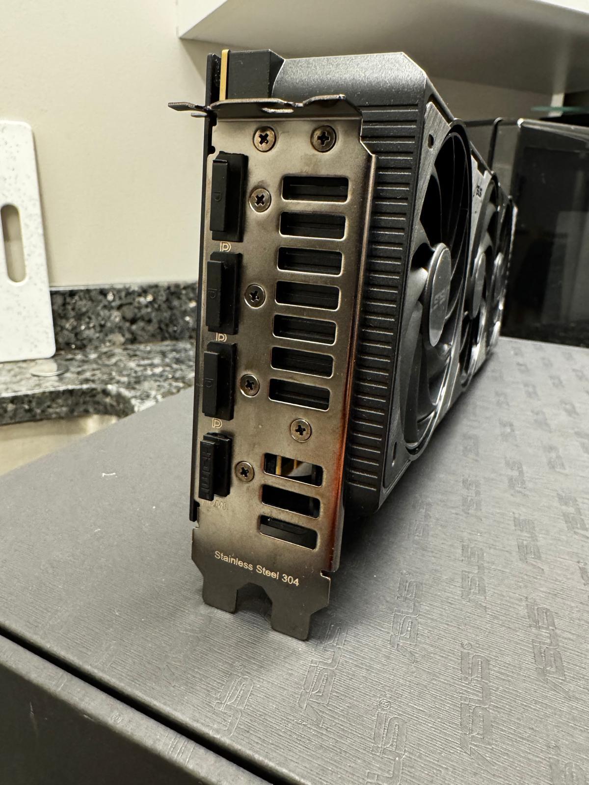 ASUS SFF-Ready Prime GeForce RTX™ 4070 Ti Super