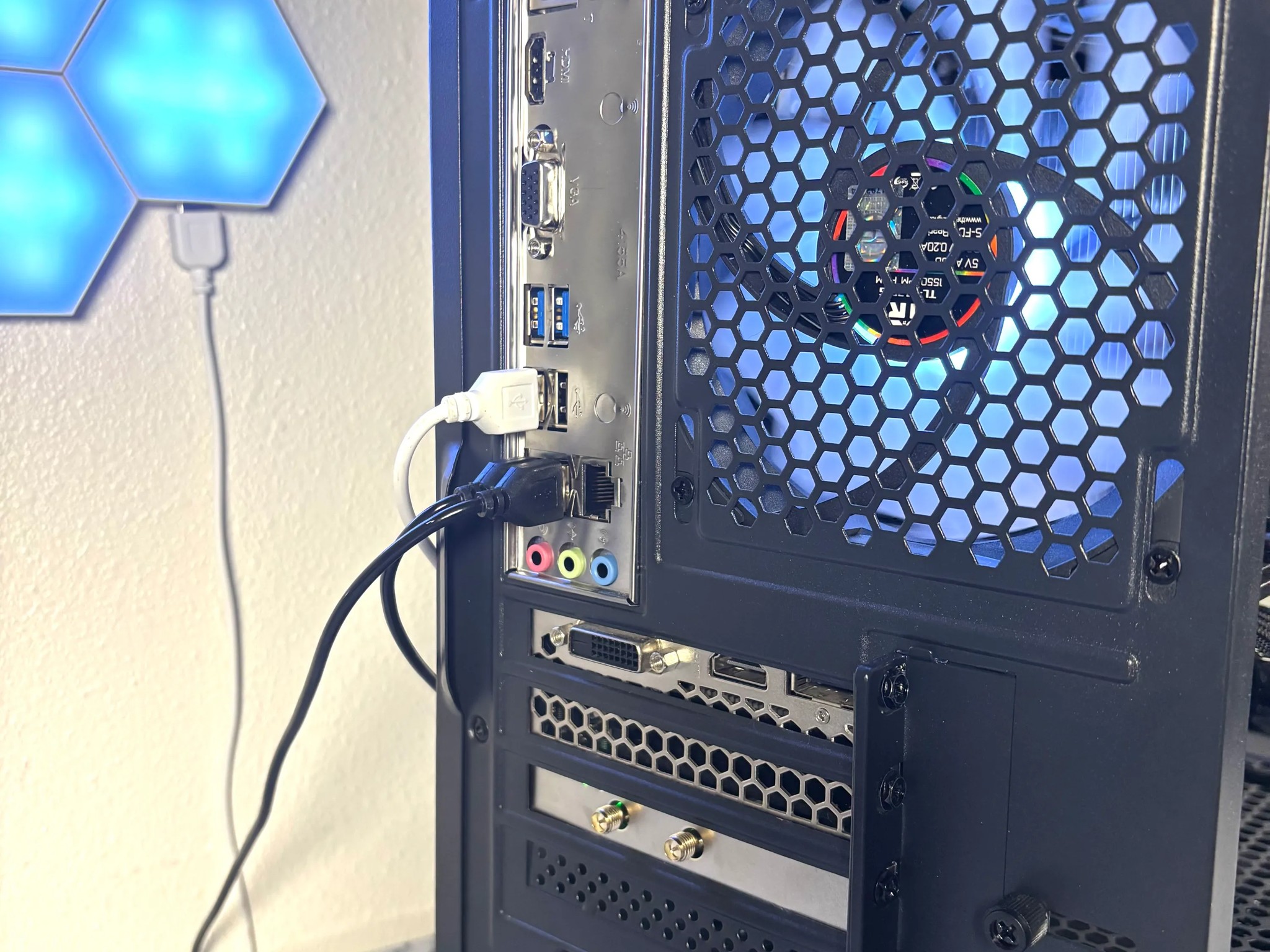 ⚪️⚫️ | Ryzen 5 4500 + RTX 2060 6GB | 16GB | WiFi & BT INCLUDED