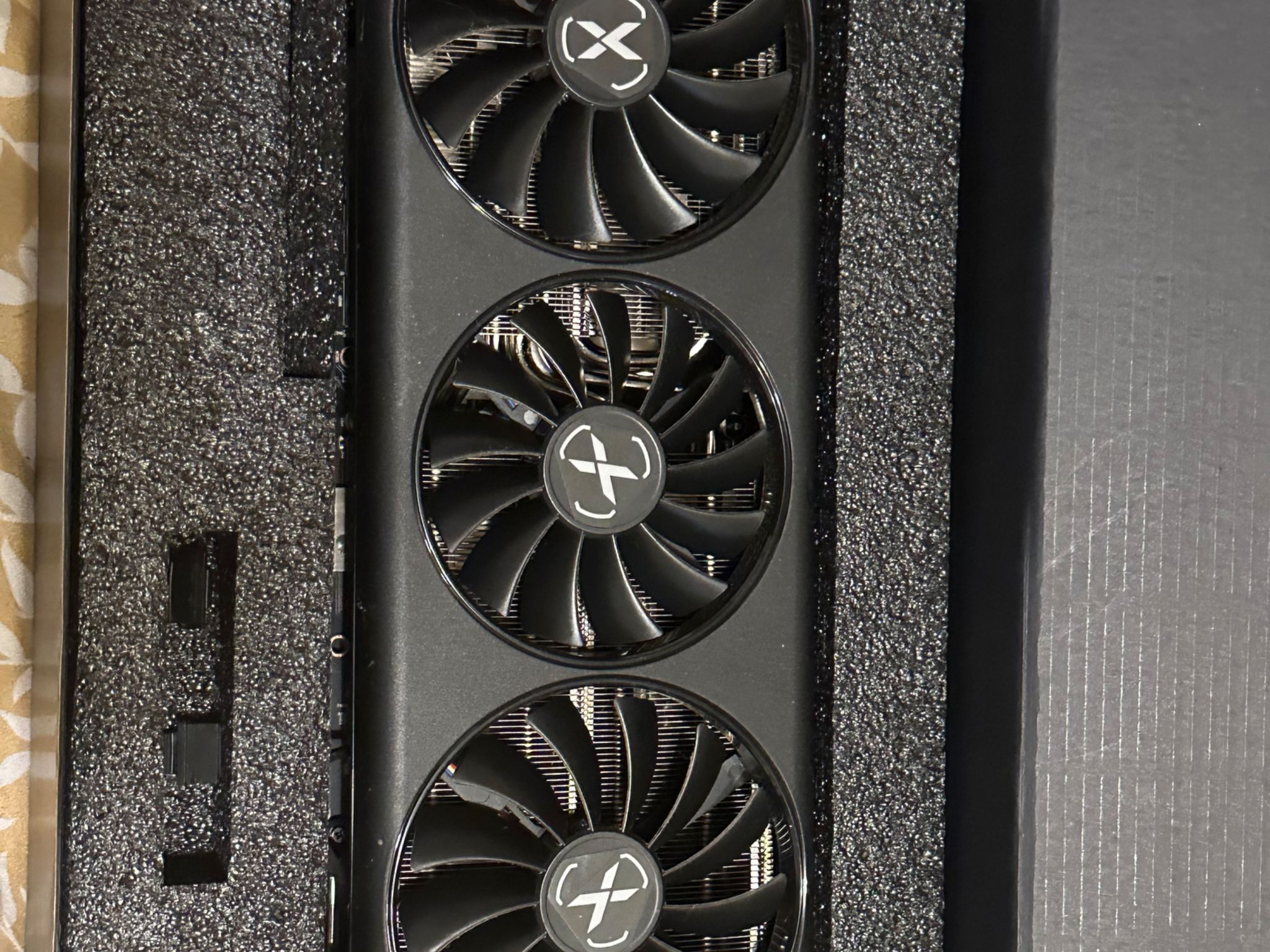 XFX AMD Radeon RX 6800