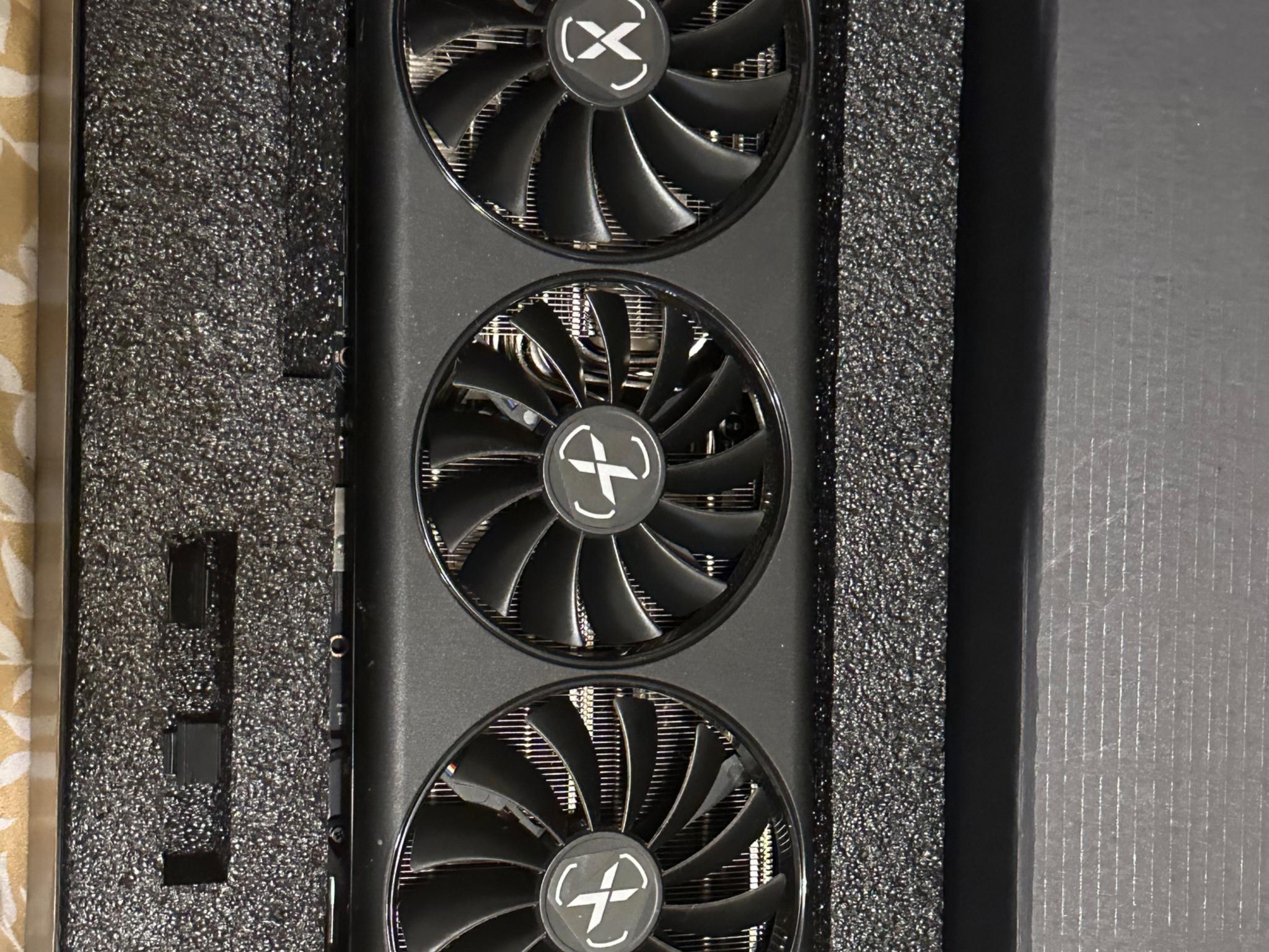 XFX AMD Radeon RX 6800