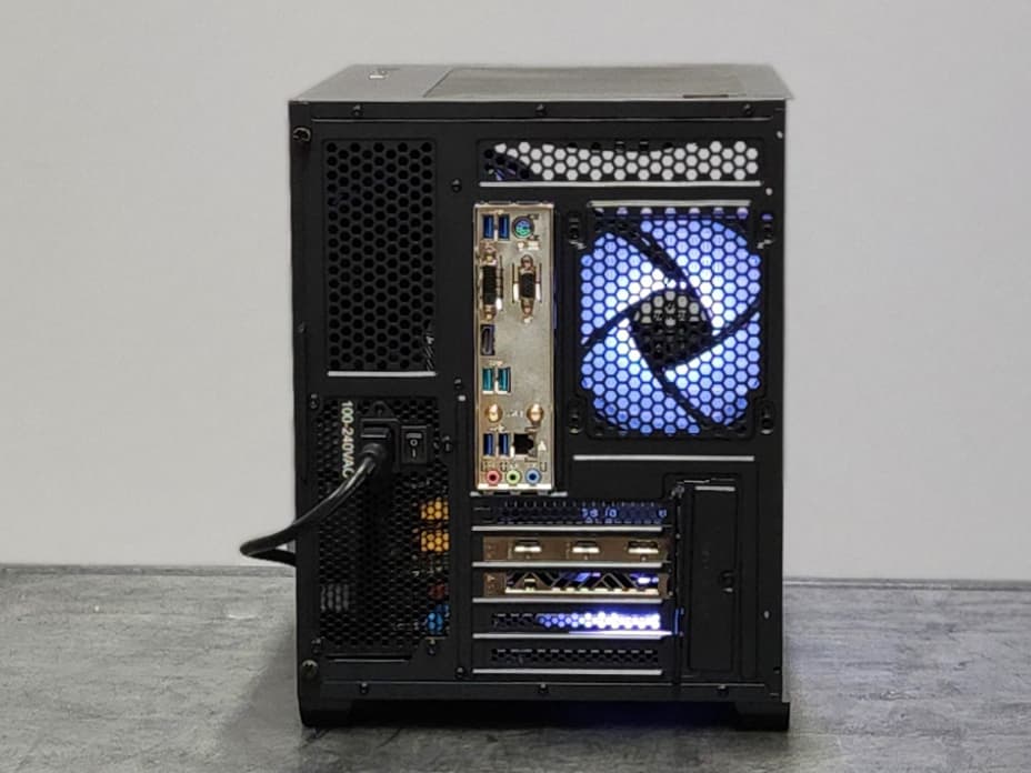Ryzen 7 5800XT | RX 9060 XT 16GB | 32GB RAM | 1TB SSD | WIN 11 PRO | Gaming PC